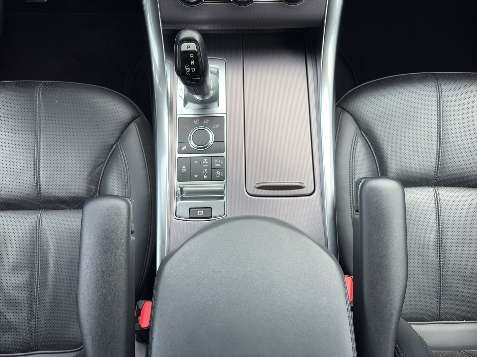 LAND ROVER Range Rover Sport 3.0 SDV6 HSE Automatic-image-13
