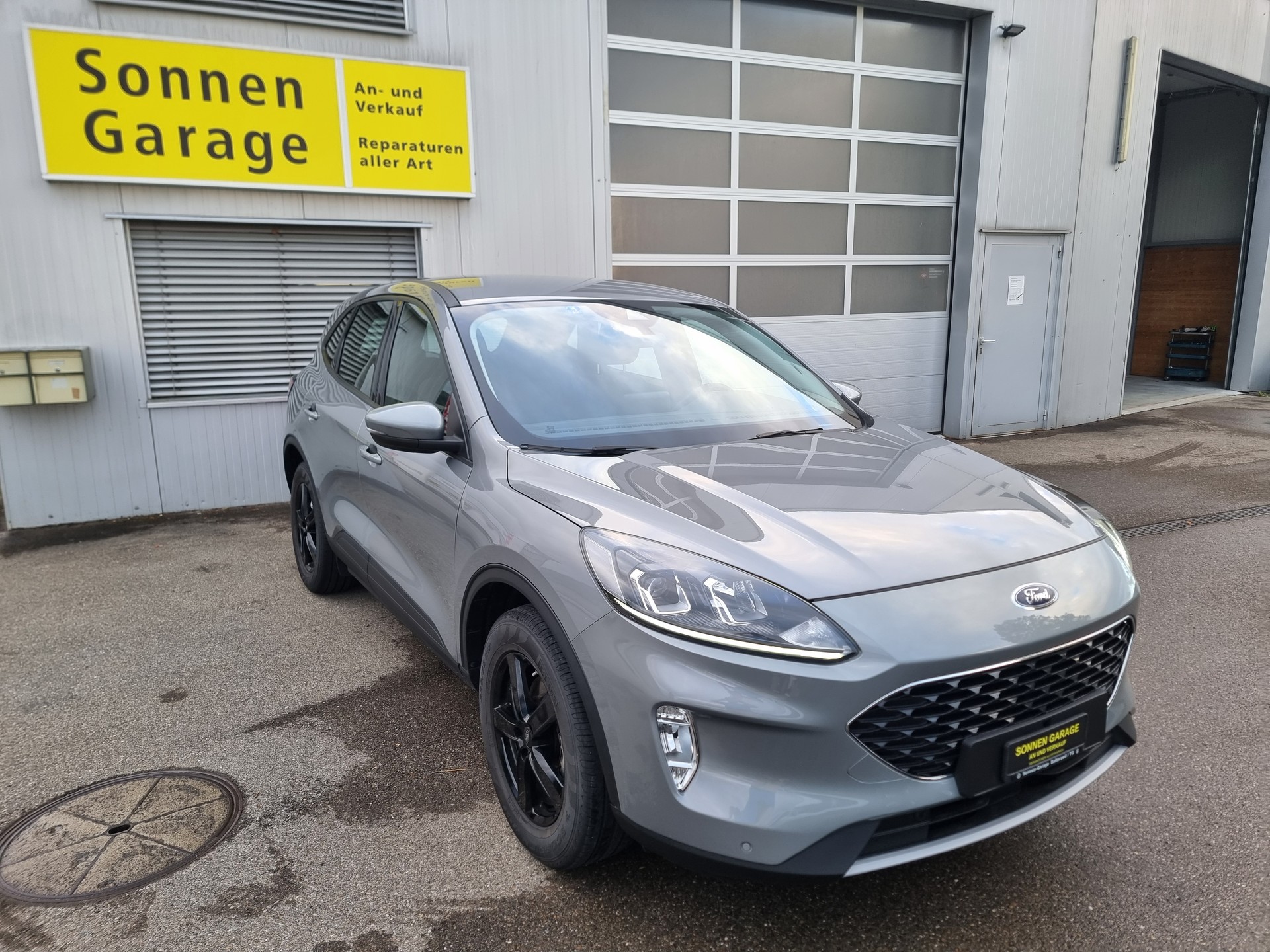 FORD Kuga 2.0 TDCi EcoBlue Vignale 4WD Automat-image-1