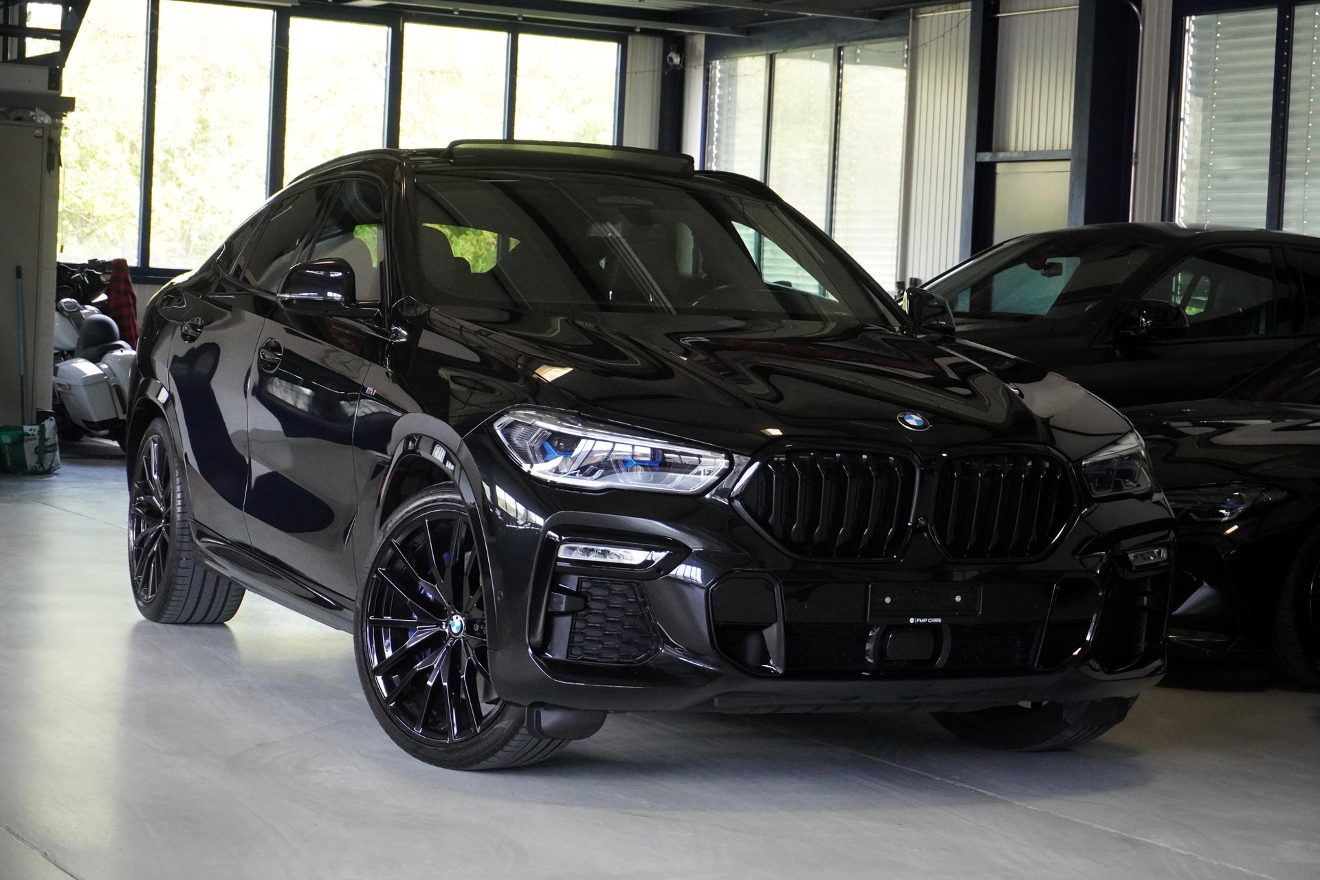 BMW X6 xDrive 48V 40d Steptronic M Sport // CH Fahrzeug //-image-2