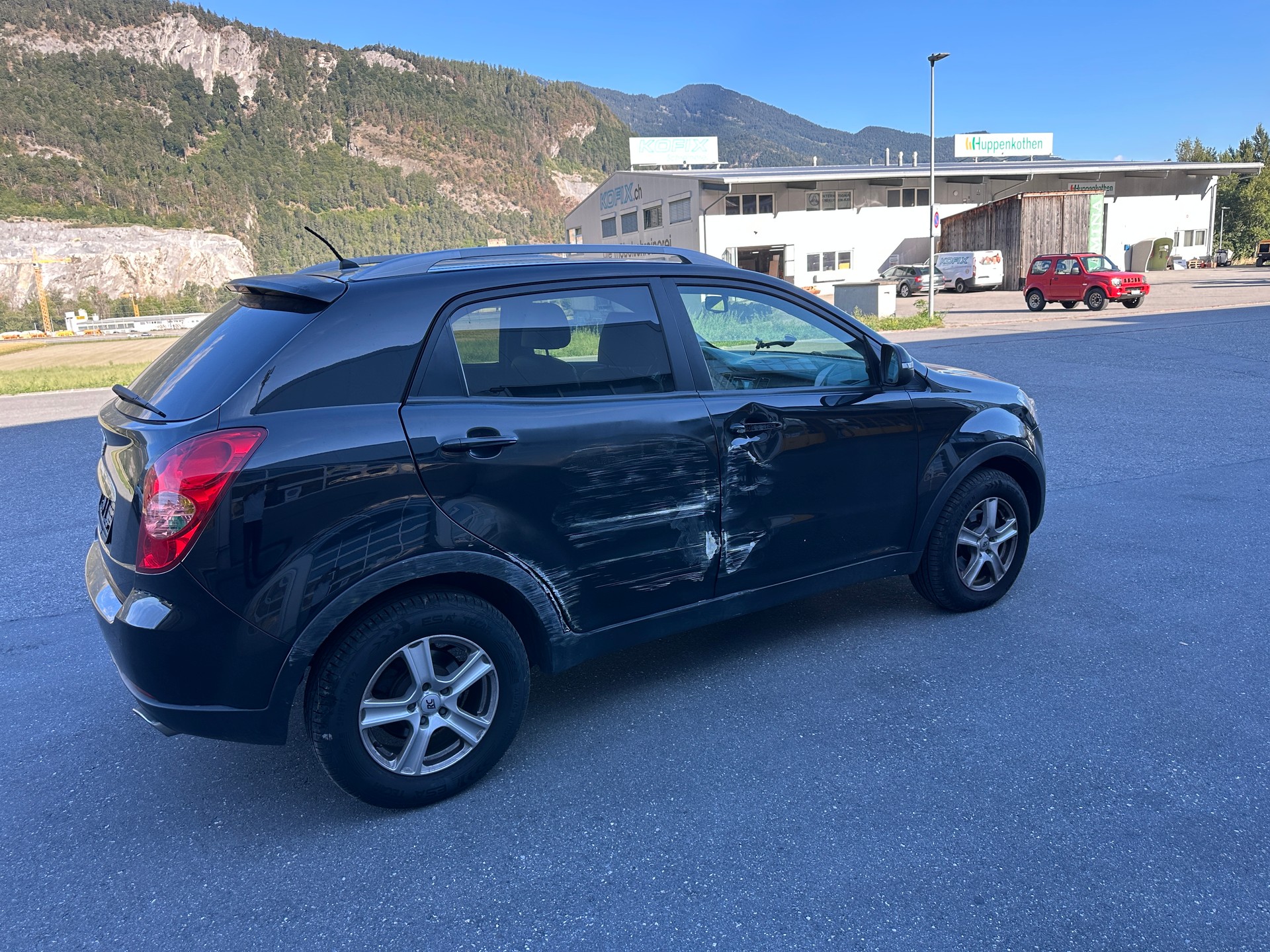 KGM-SsangYong Korando 2.0 e-XDI Sapphire 4WD Automatic-image-7