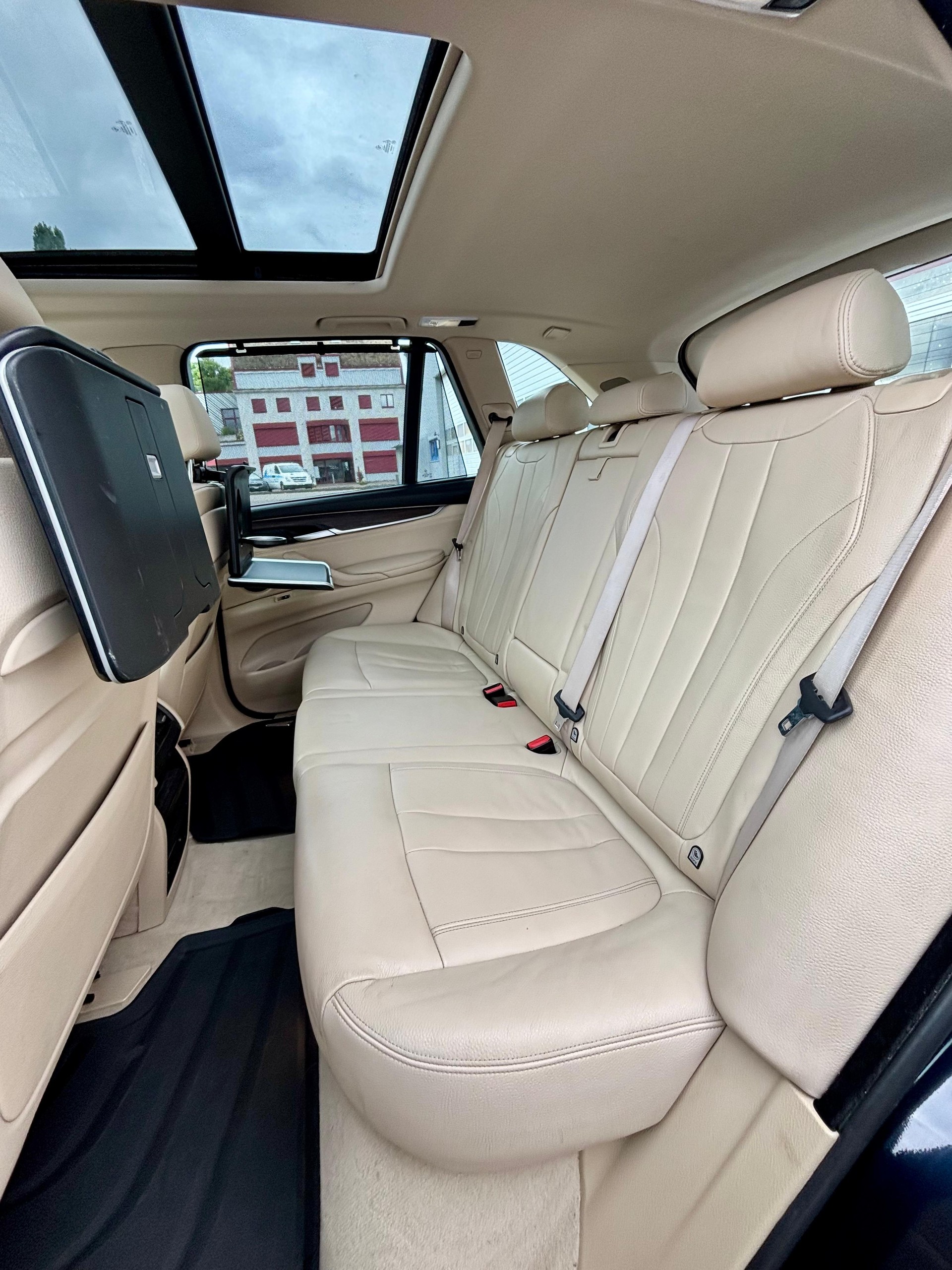 BMW X5 xDrive 30d Steptronic-image-13