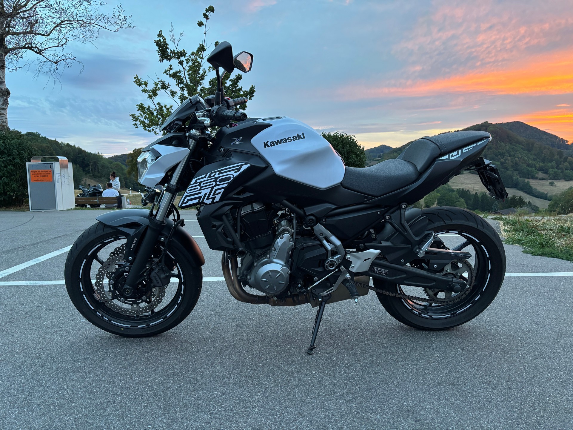 KAWASAKI Z 650 ABS (35kW)-showroom-element-2