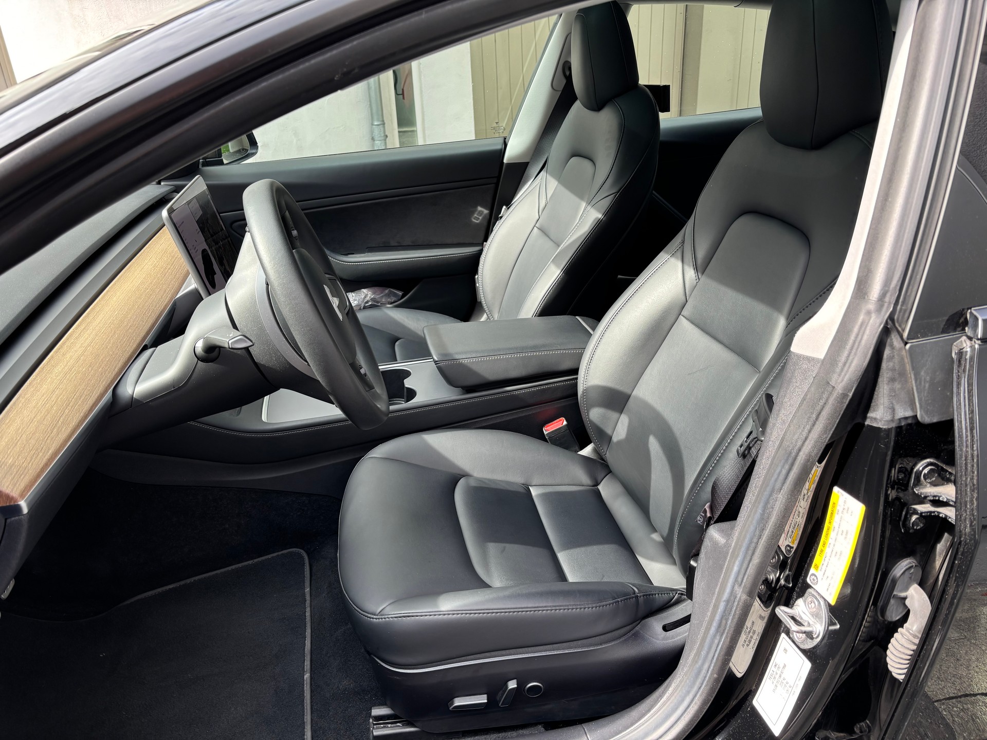 TESLA Performance D-image-2