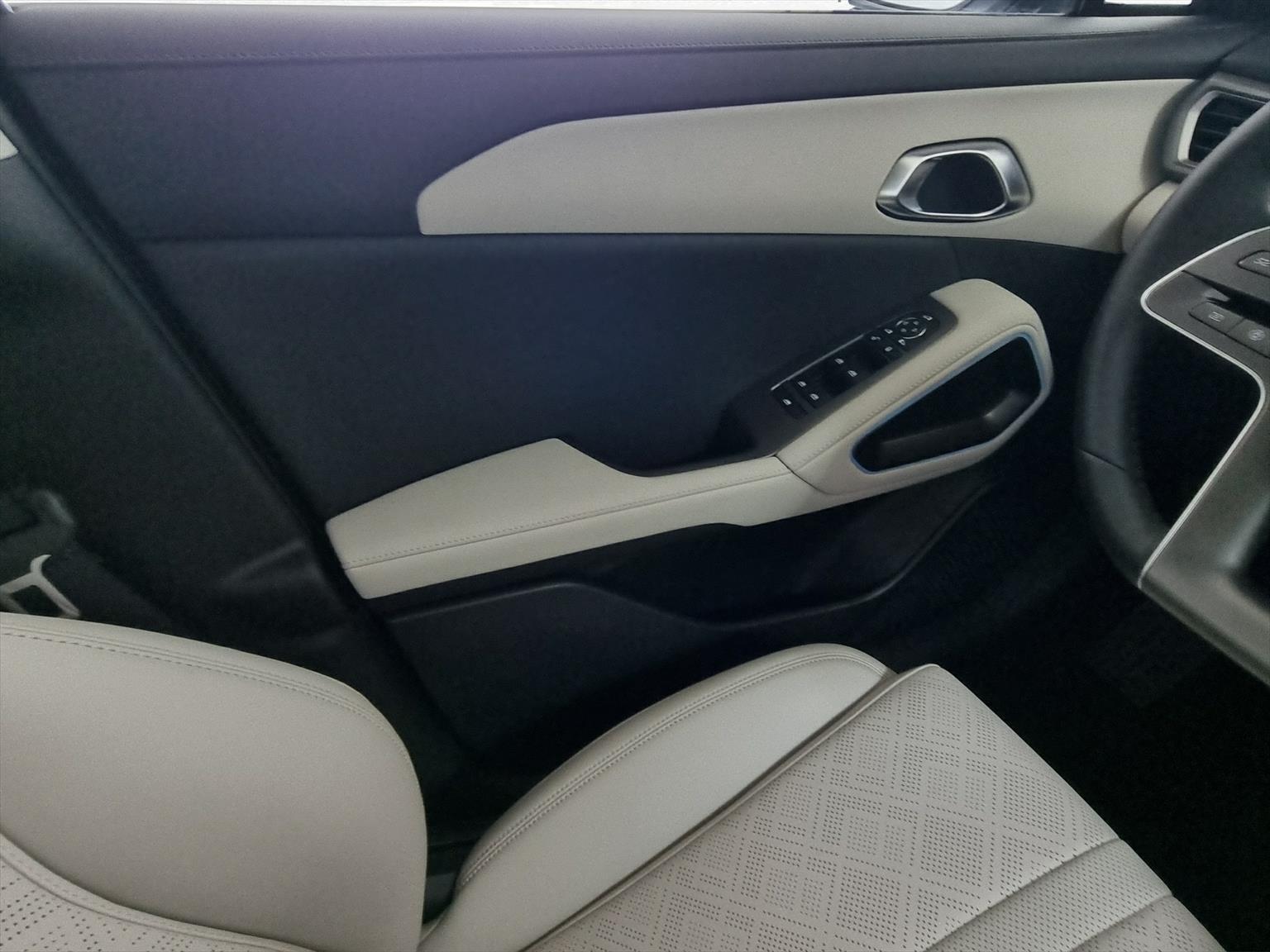 BYD Atto 2 45 kWh Boost-image-11