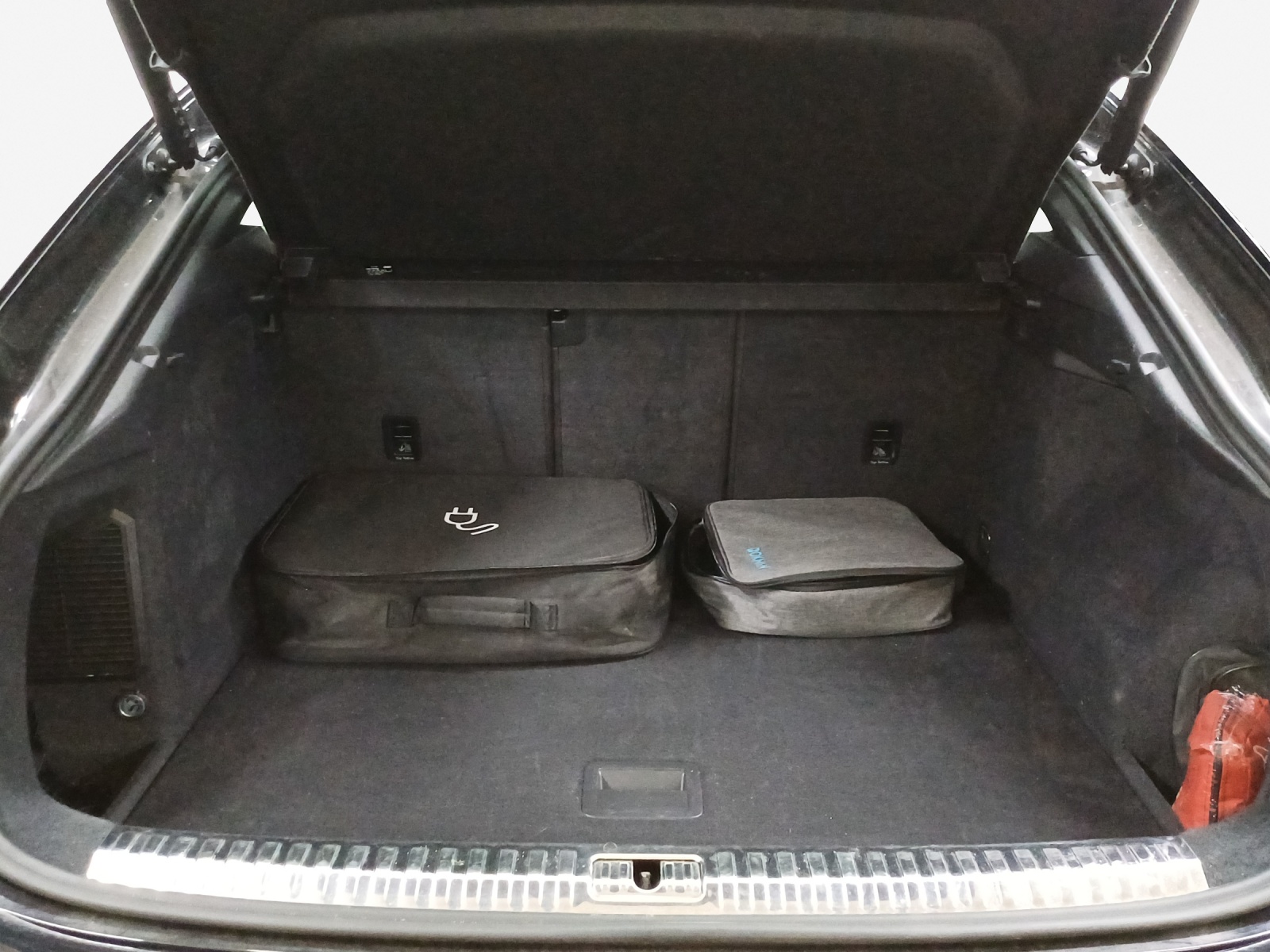 AUDI Q3 Sportback 45 TFSI e S line S-tronic-image-12