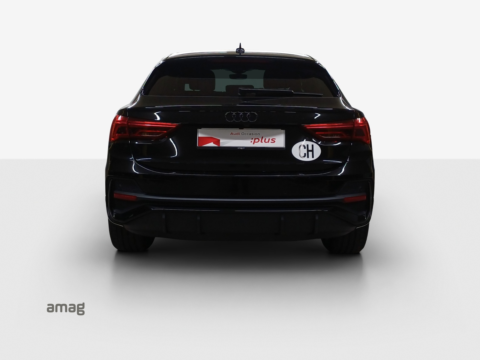 AUDI Q3 Sportback 45 TFSI e S line S-tronic-image-3