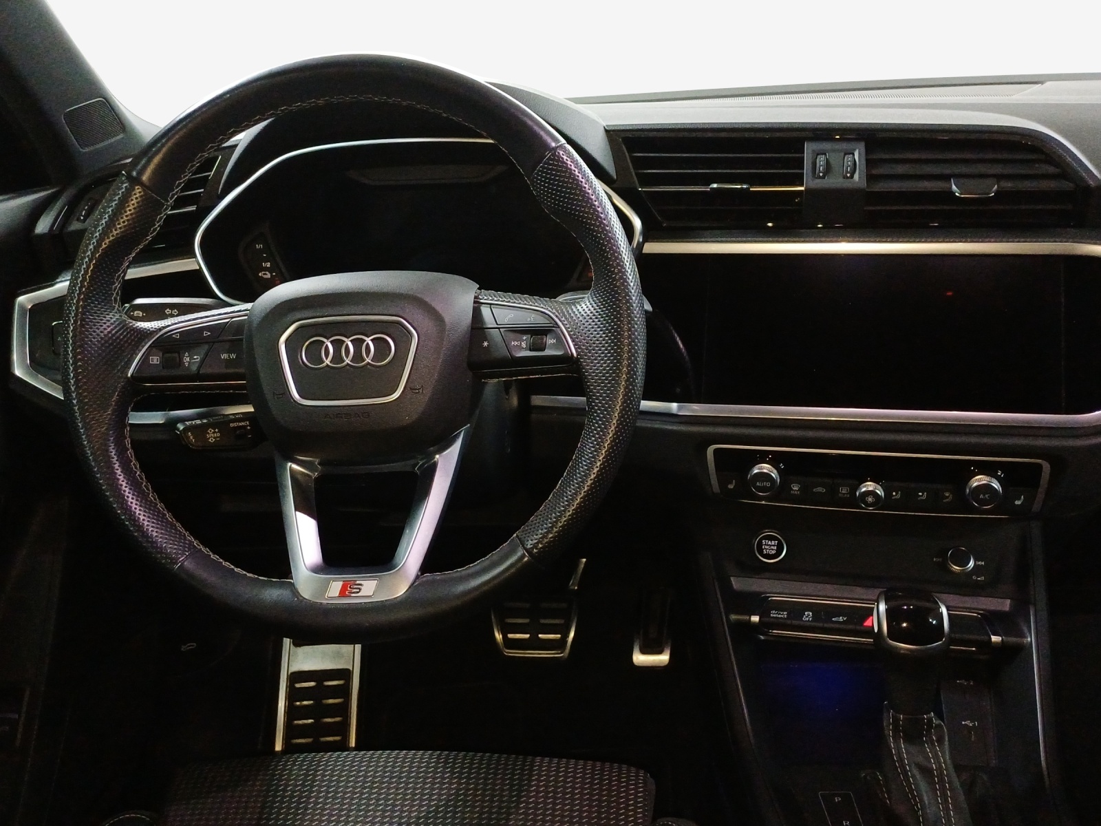 AUDI Q3 Sportback 45 TFSI e S line S-tronic-image-8
