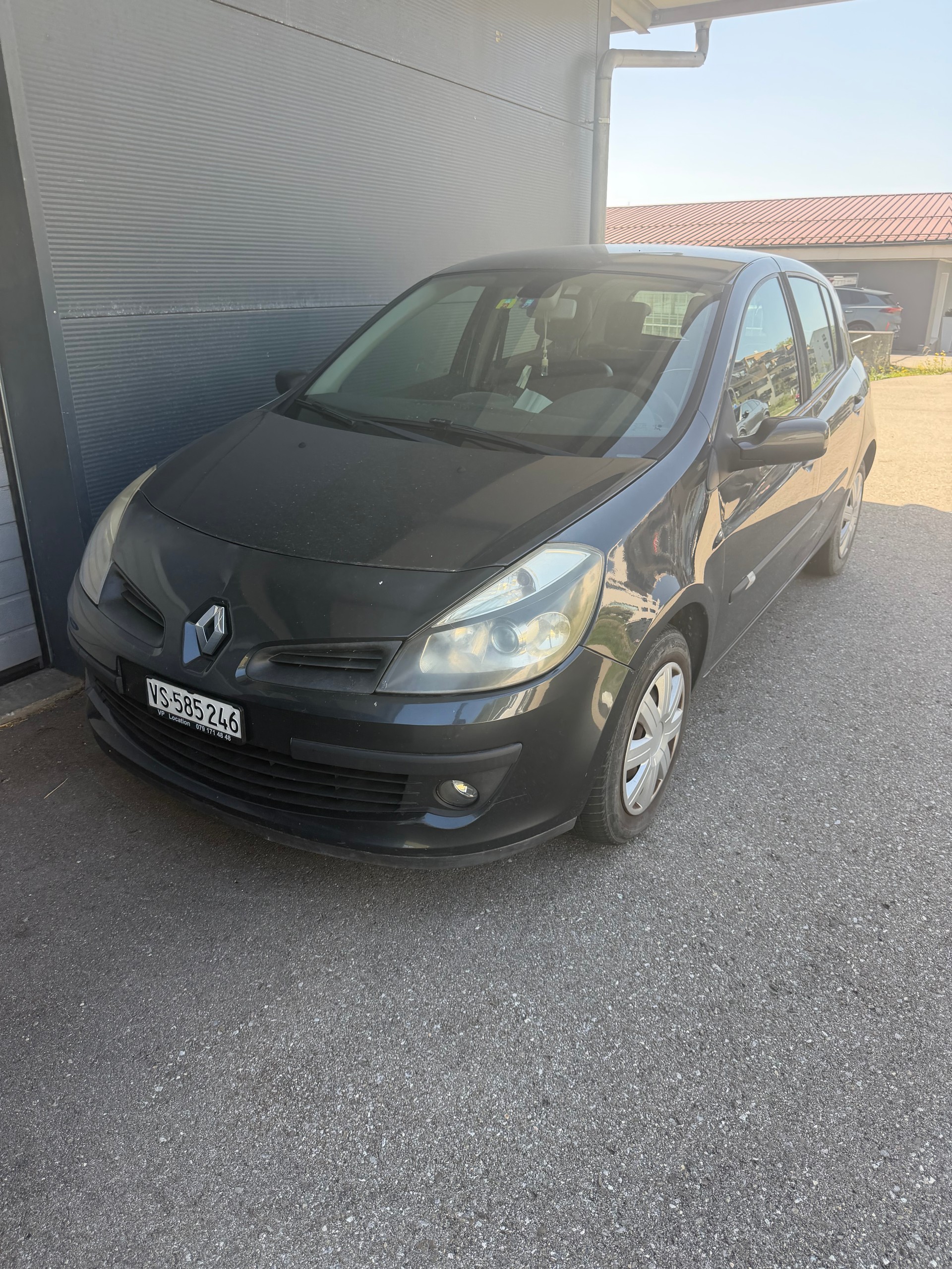 RENAULT Clio 2.0 16V Privilège-image-0