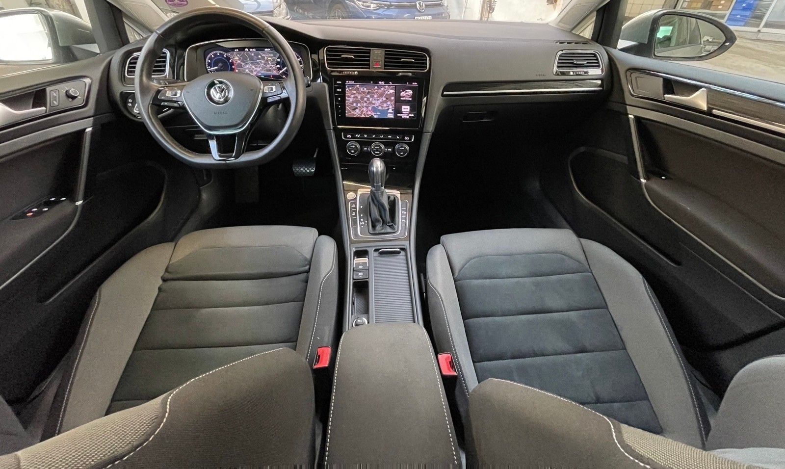 VW Golf 1.4 TSI Highline DSG-image-10