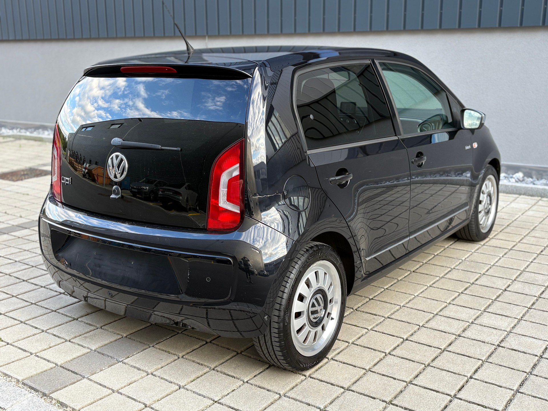 VW Up 1.0 black up ASG (Automat) Frisch ab MFK-image-7