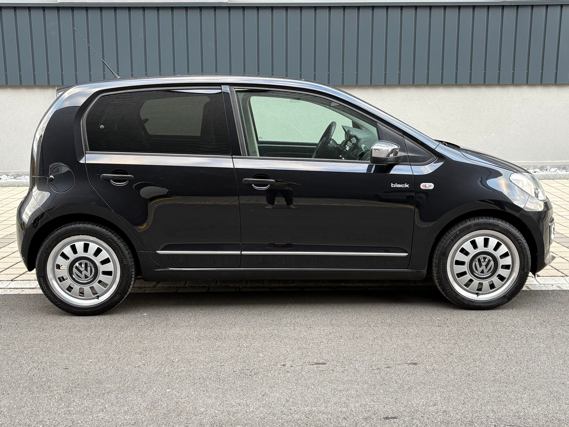 VW Up 1.0 black up ASG (Automat) Frisch ab MFK-image-3