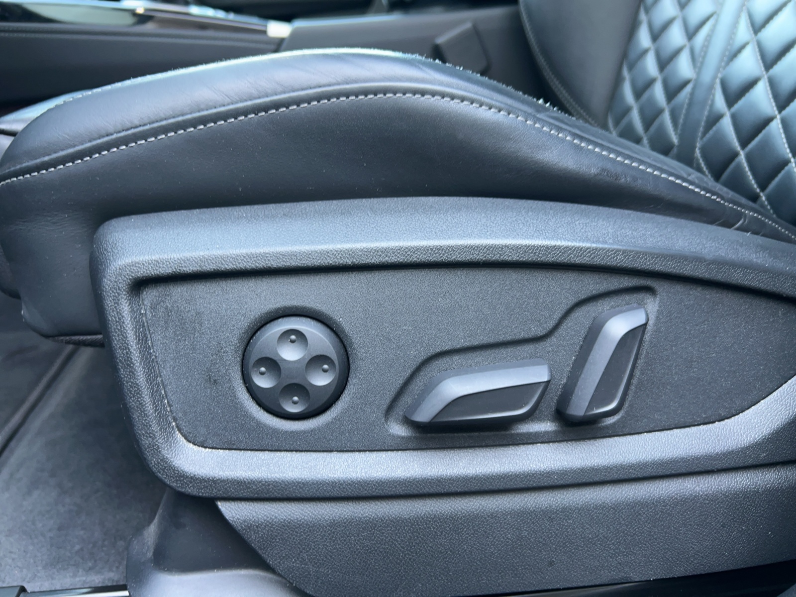 AUDI Q5 Sportback 55 TFSI e PHEV S line quattro S-tronic-image-20
