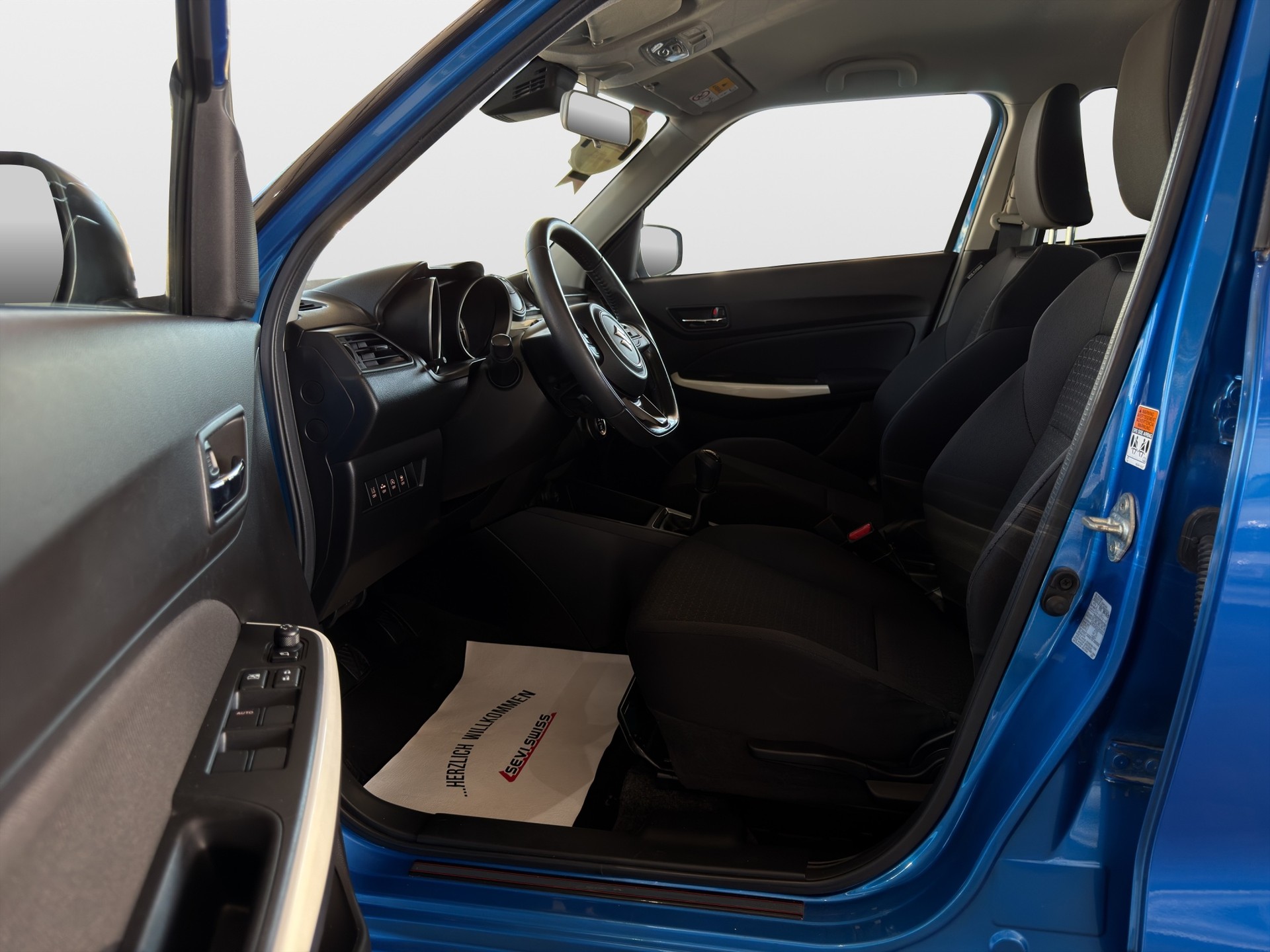 SUZUKI Swift 1.2i Piz Sulai Top Hybrid Allgrip 4x4*Ab,MFK,1 Jahr oder 20'000km Garantie auf Motor und Getriebe*-image-9