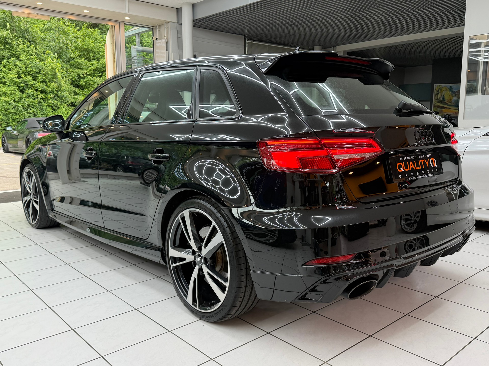AUDI RS3 Sportback 2.5 T FSI quattro S-Tronic-image-6