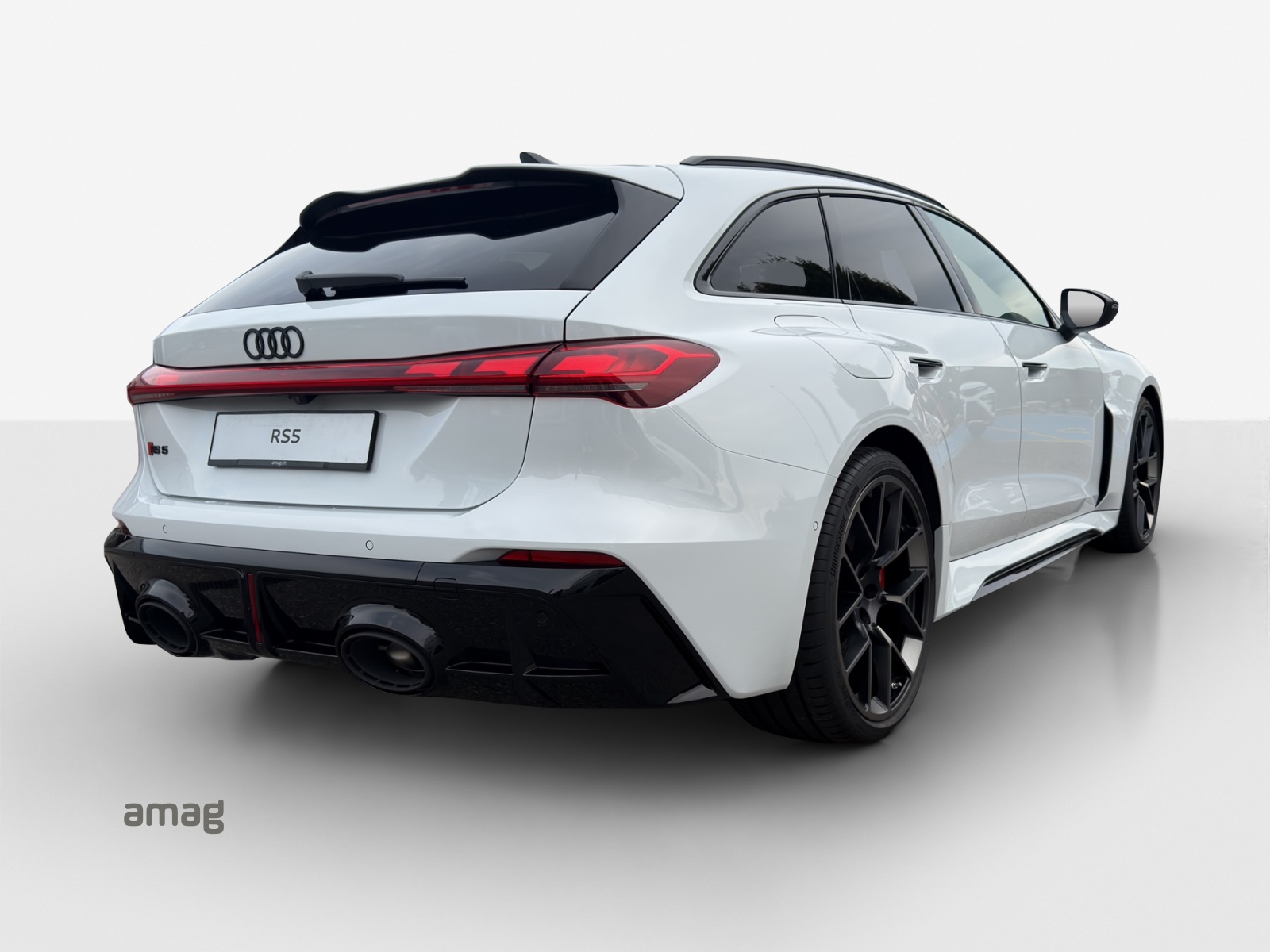 AUDI RS 5 Avant TFSI 470 kW Tiptronic quattro-image-4