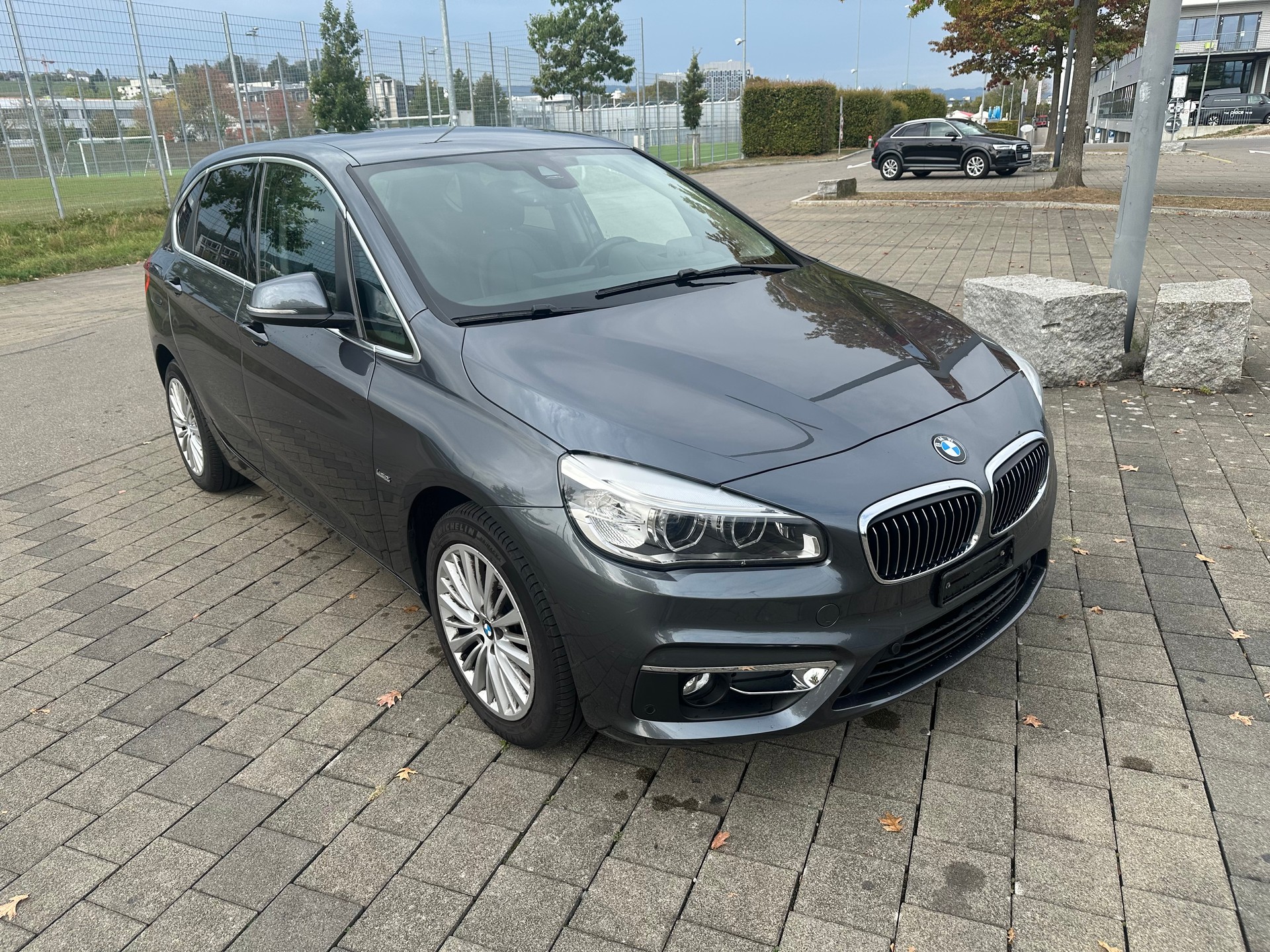 BMW 218i Active Tourer Luxury Line Steptronic-image-2
