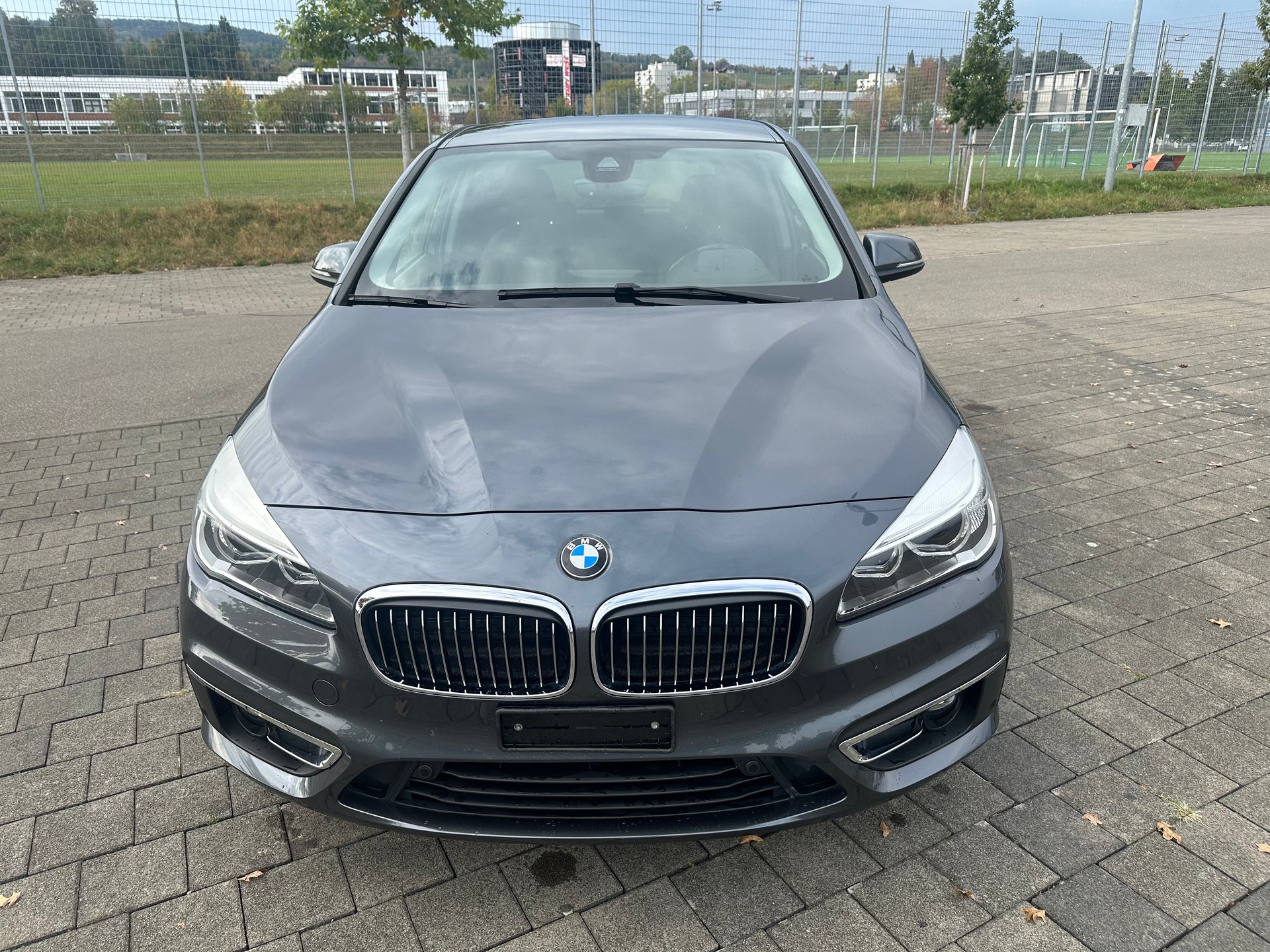 BMW 218i Active Tourer Luxury Line Steptronic-image-1