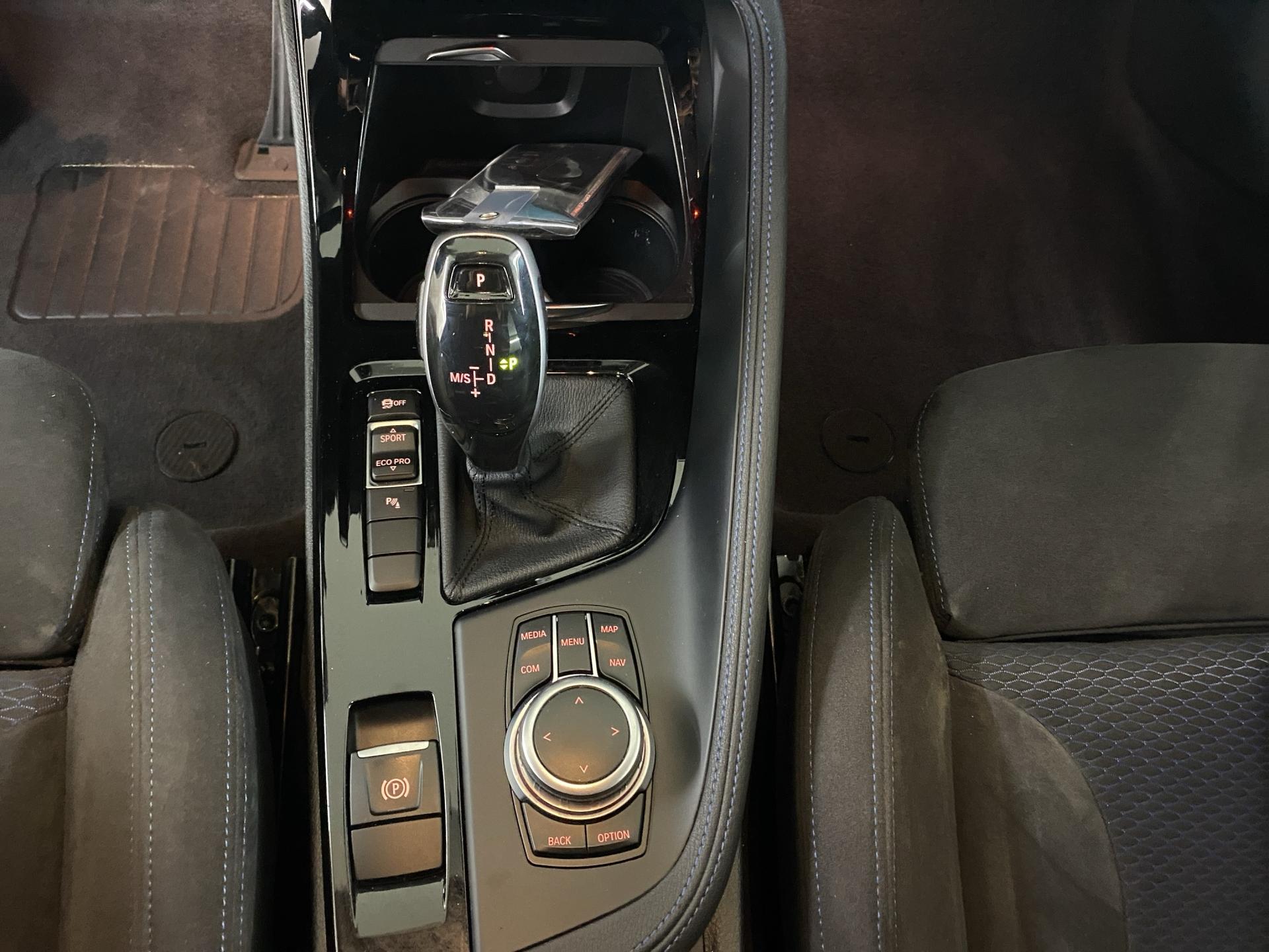BMW X1 sDrive 18i M Sport Steptronic DSK-image-14