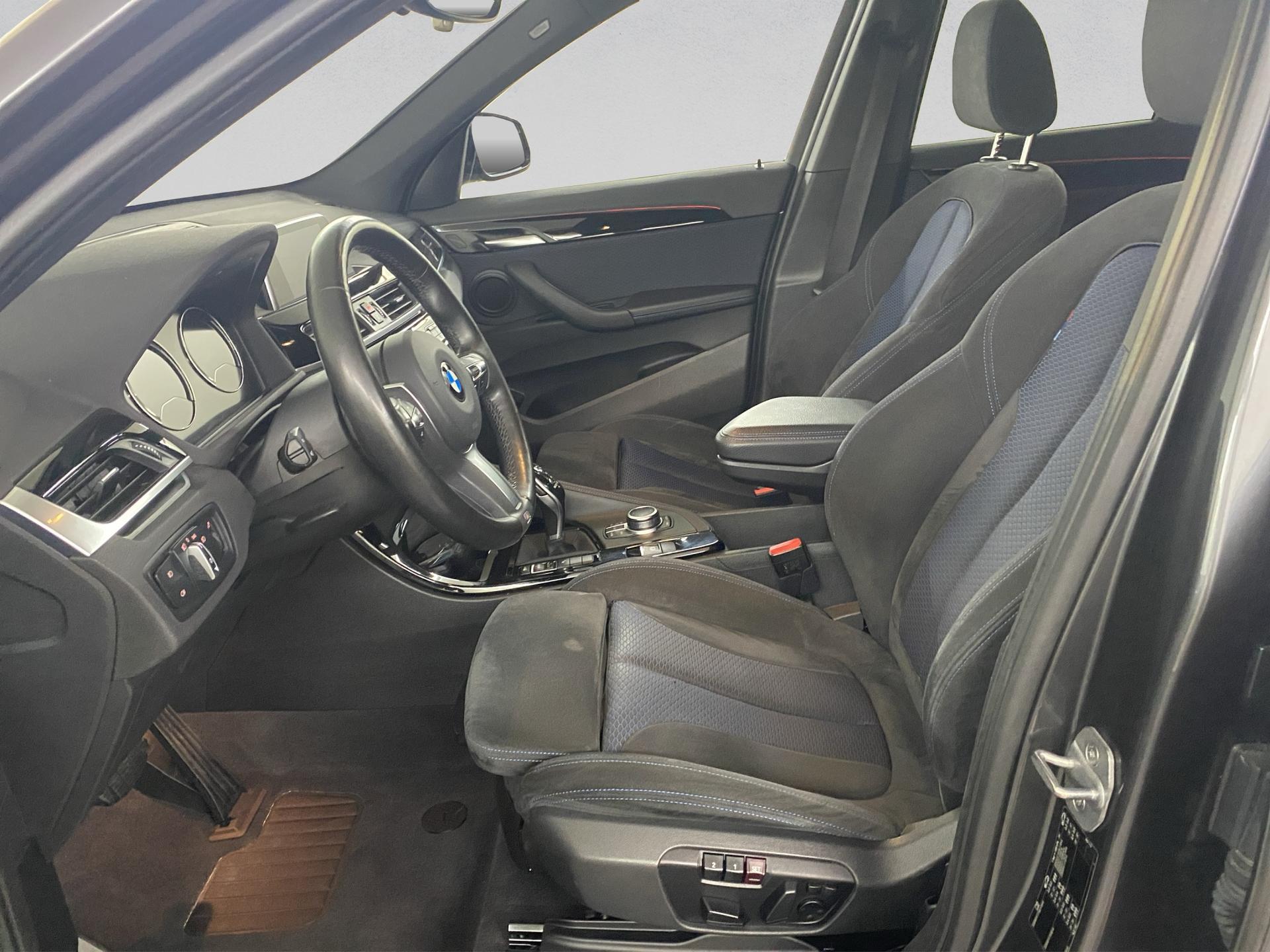 BMW X1 sDrive 18i M Sport Steptronic DSK-image-6
