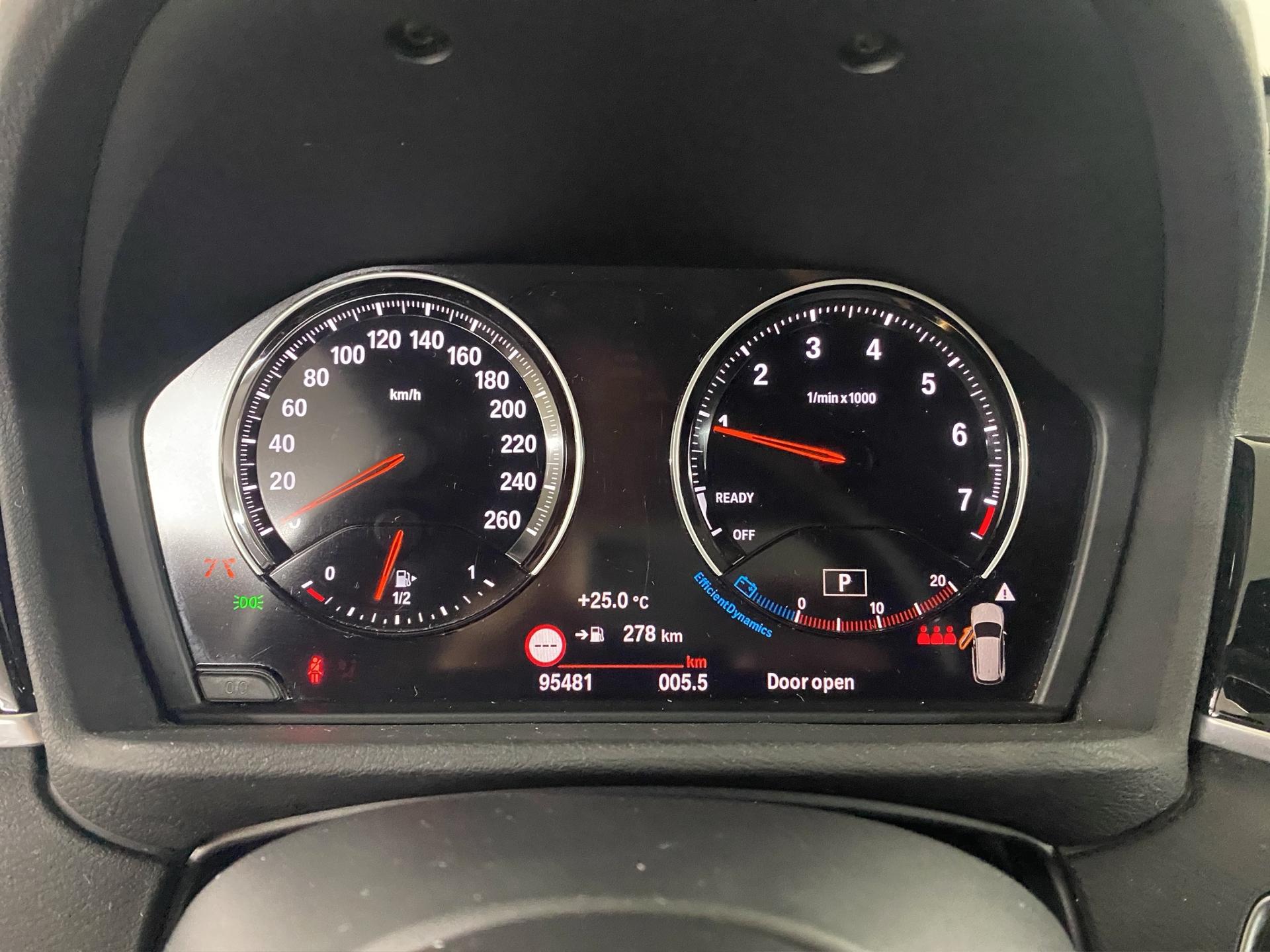 BMW X1 sDrive 18i M Sport Steptronic DSK-image-13