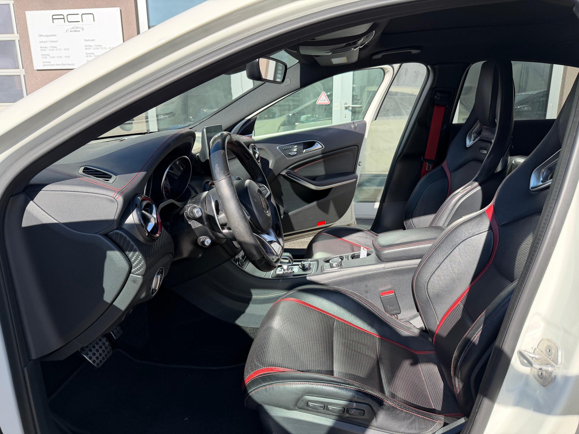 MERCEDES-BENZ A 45 AMG 4Matic Speedshift 7G-DCT-image-8