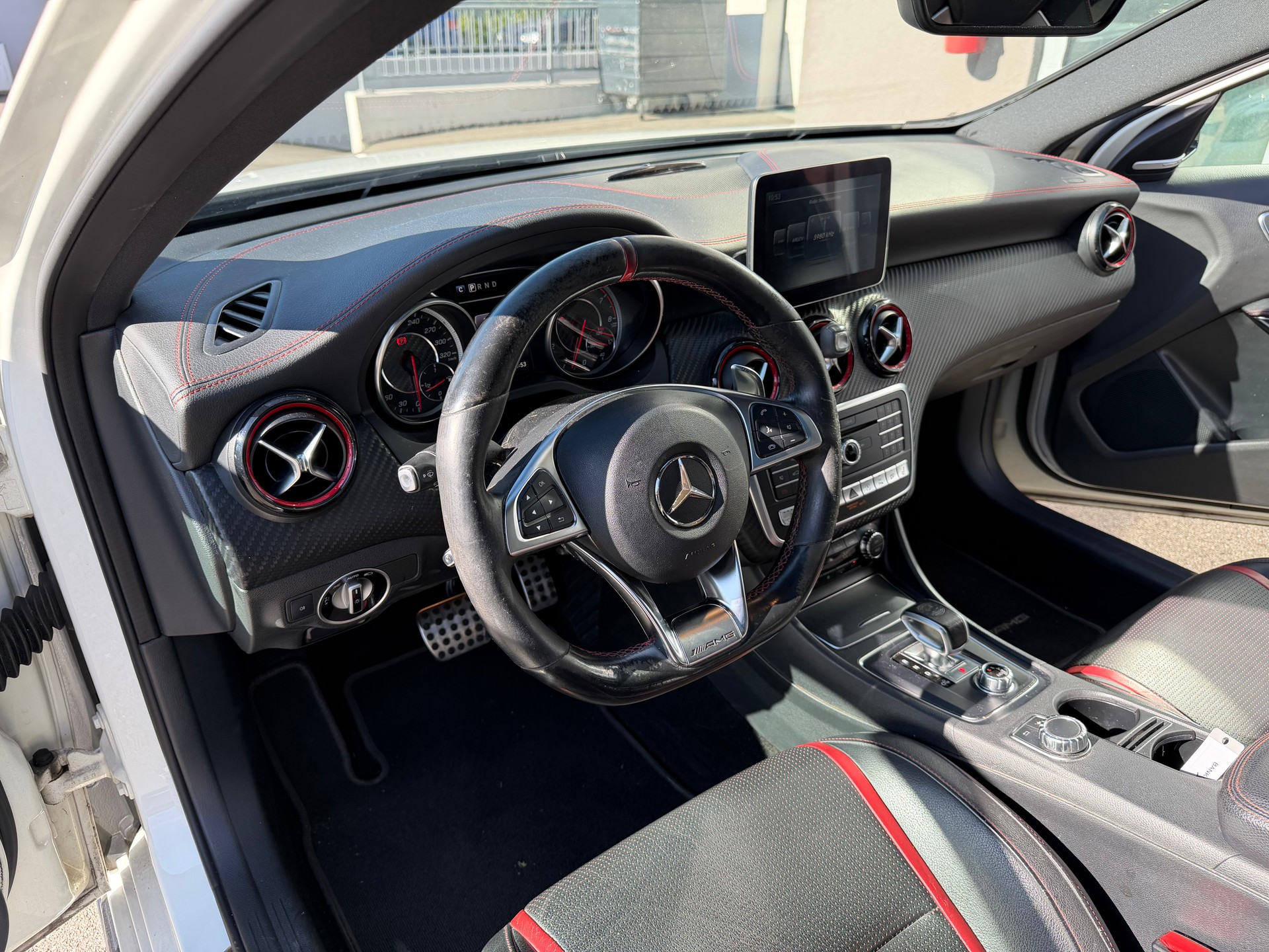 MERCEDES-BENZ A 45 AMG 4Matic Speedshift 7G-DCT-image-10