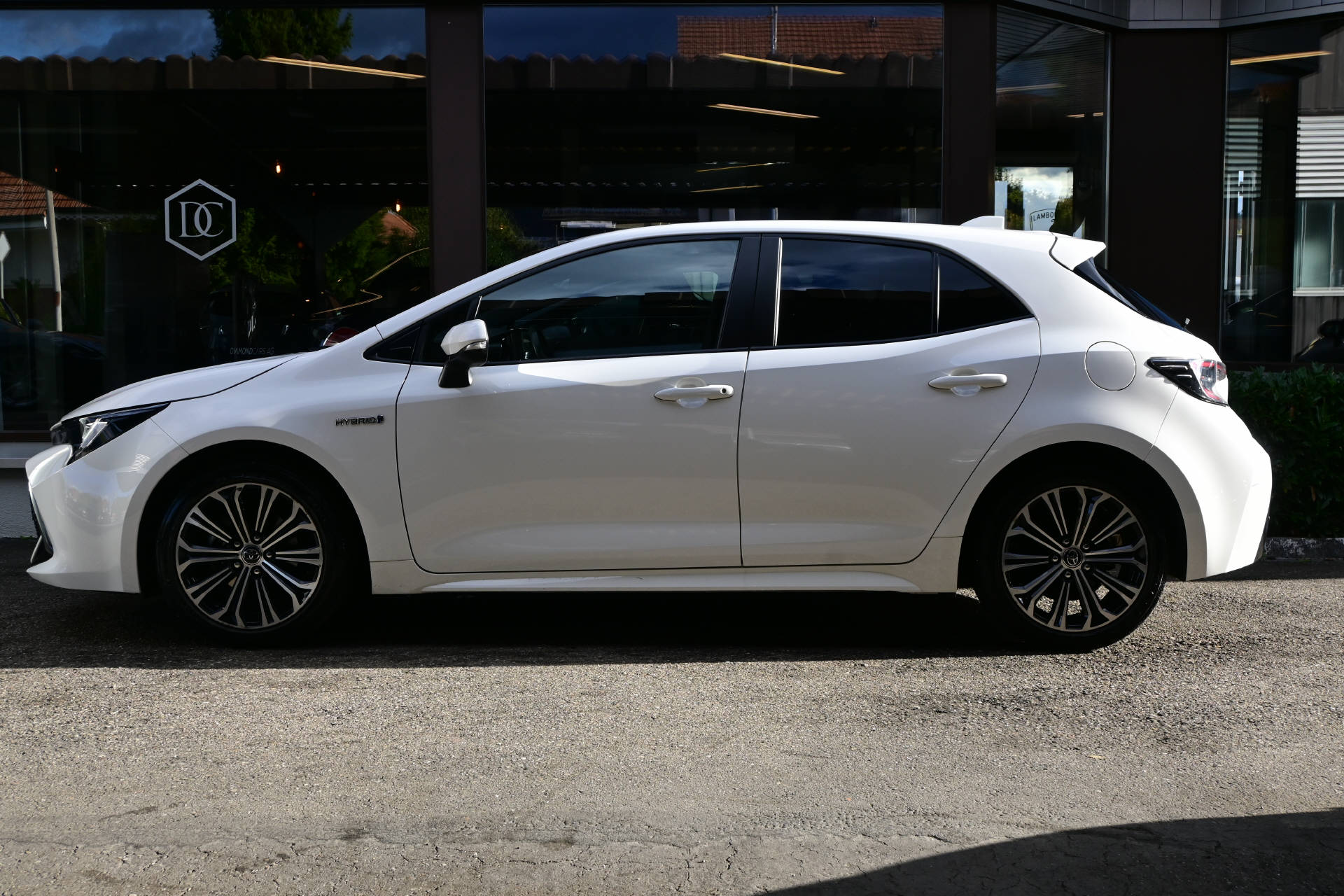 TOYOTA Corolla 1.8 HSD Comfort-image-4
