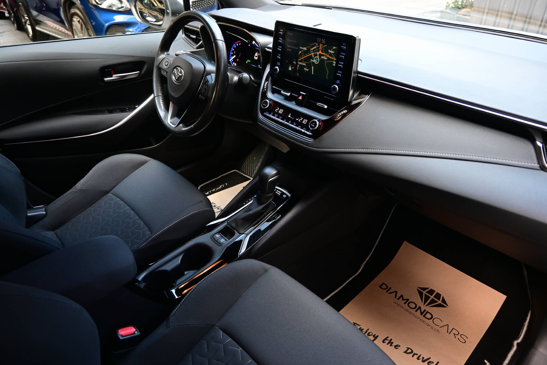 TOYOTA Corolla 1.8 HSD Comfort-image-22