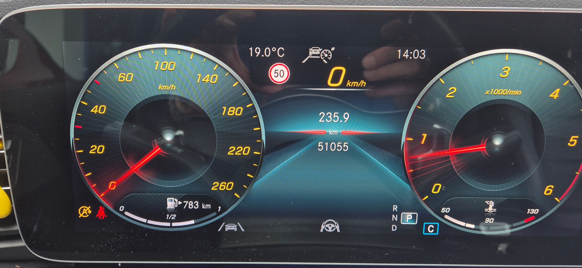MERCEDES-BENZ GLE 400 d AMG Line 4matic-image-4