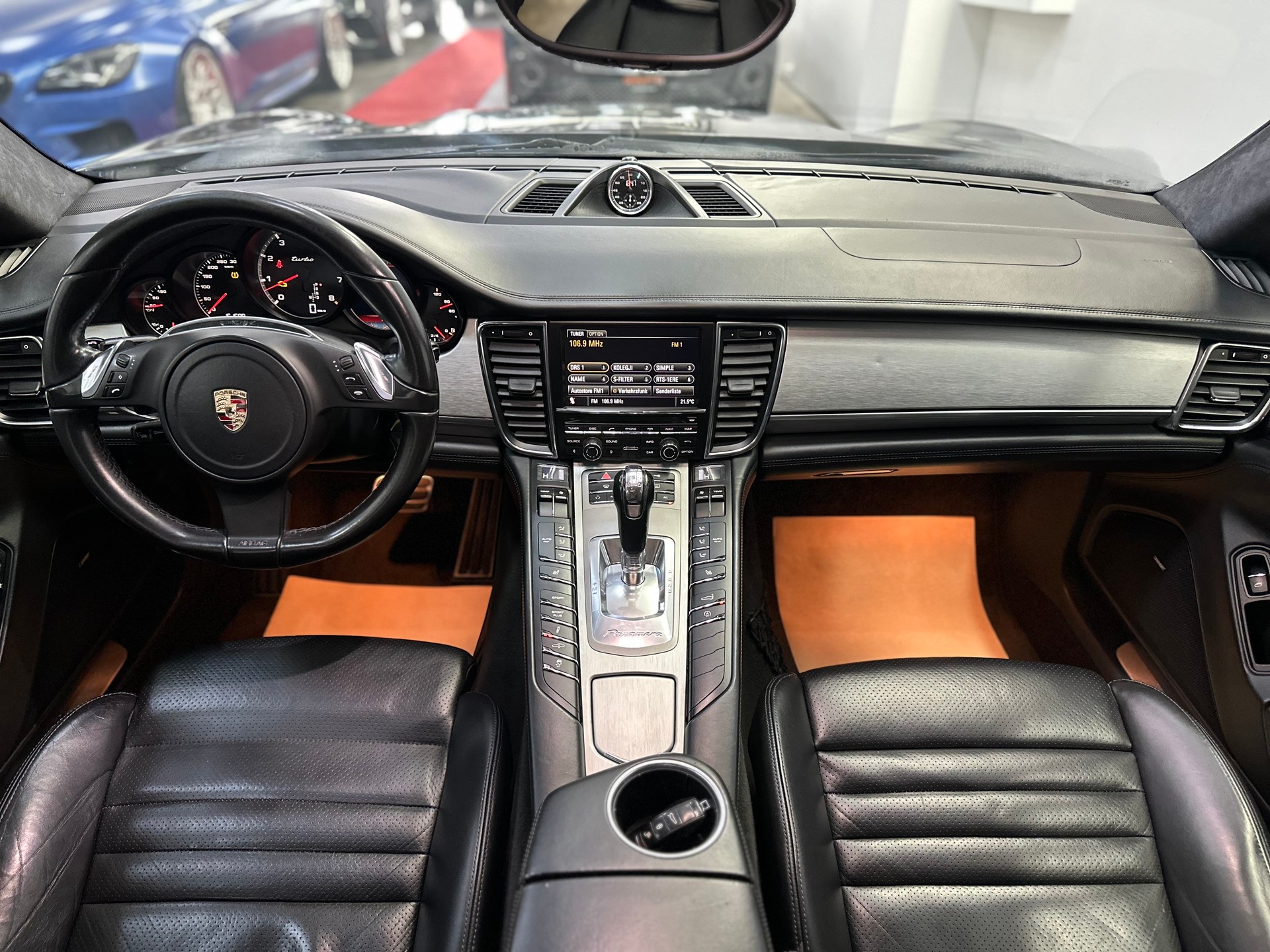PORSCHE Panamera Turbo 4.8 PDK-image-8