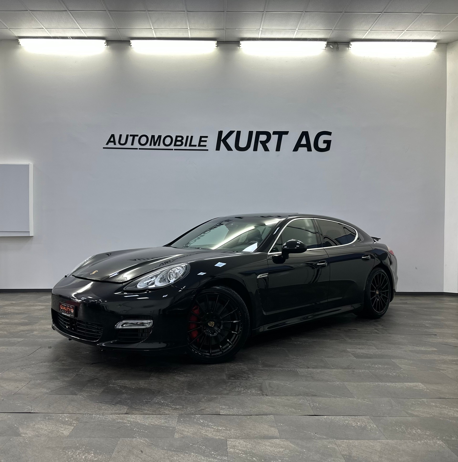 PORSCHE Panamera Turbo 4.8 PDK-image-0