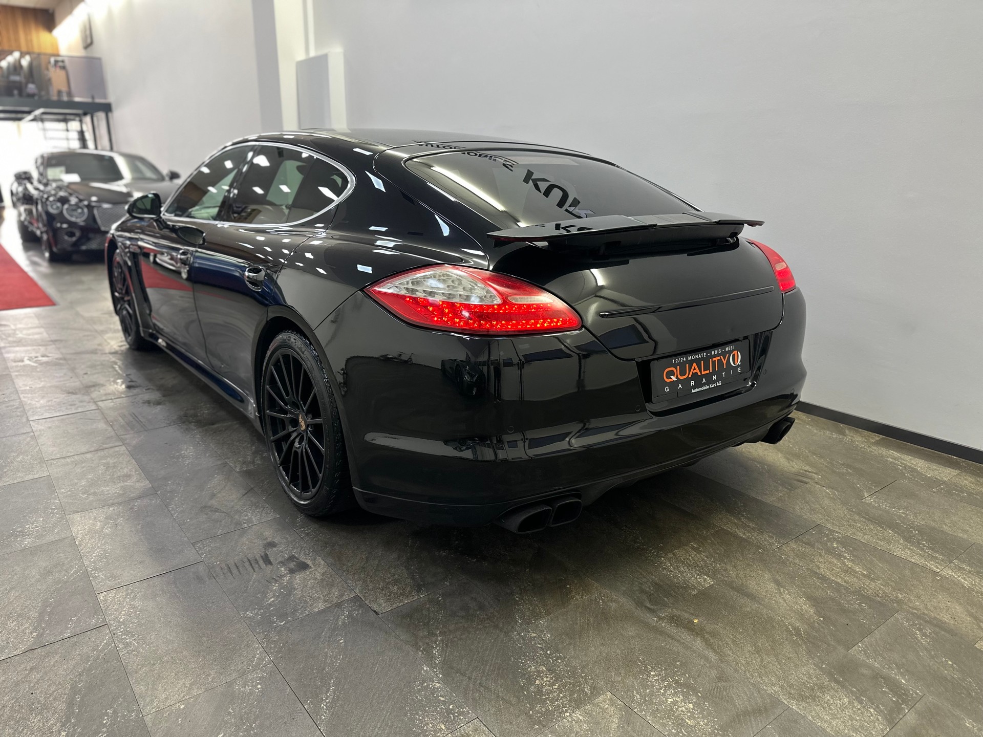 PORSCHE Panamera Turbo 4.8 PDK-image-3