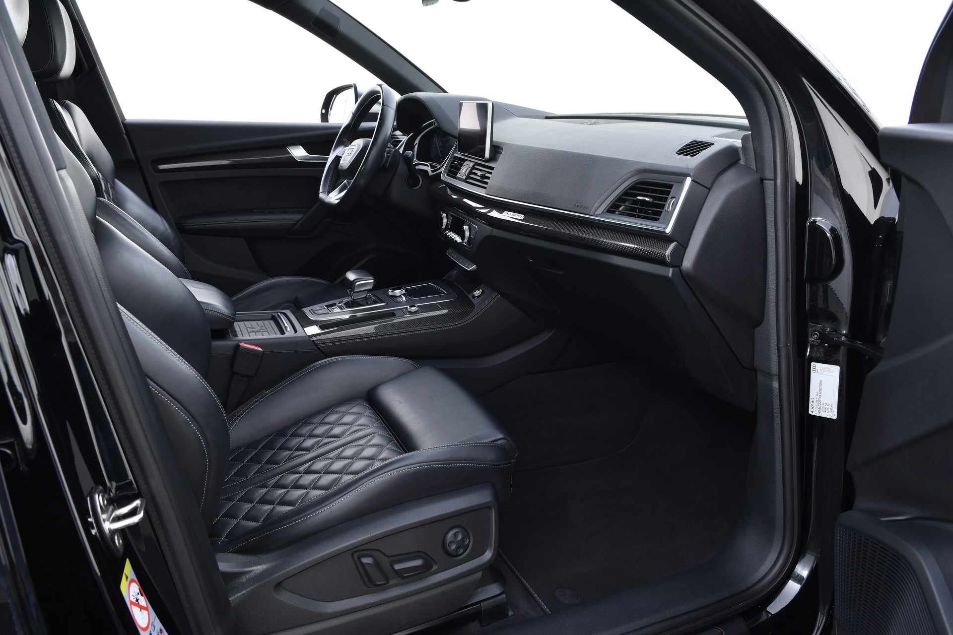 AUDI SQ5 3.0 TFSI quattro S-tronic-image-17