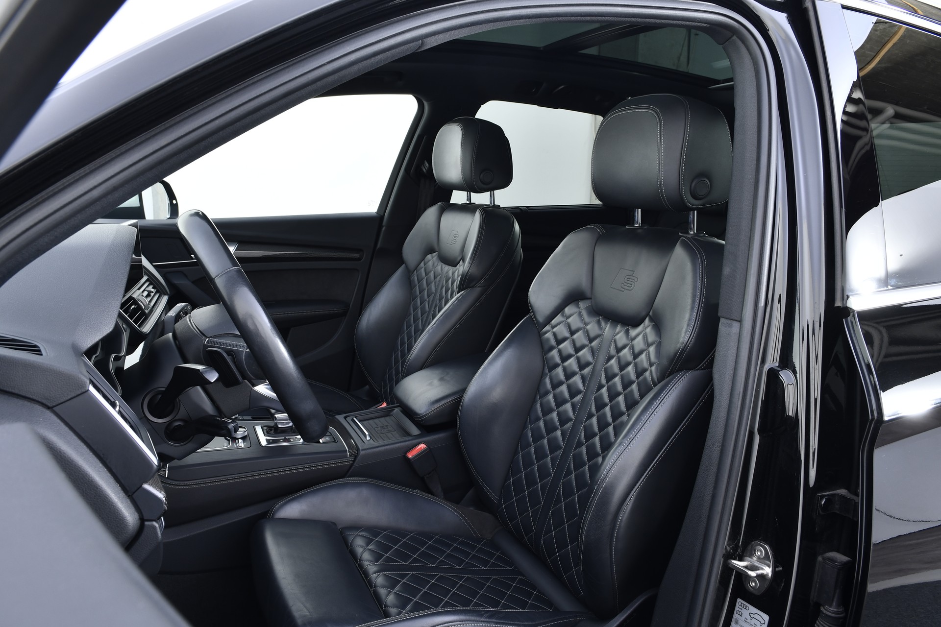 AUDI SQ5 3.0 TFSI quattro S-tronic-image-12
