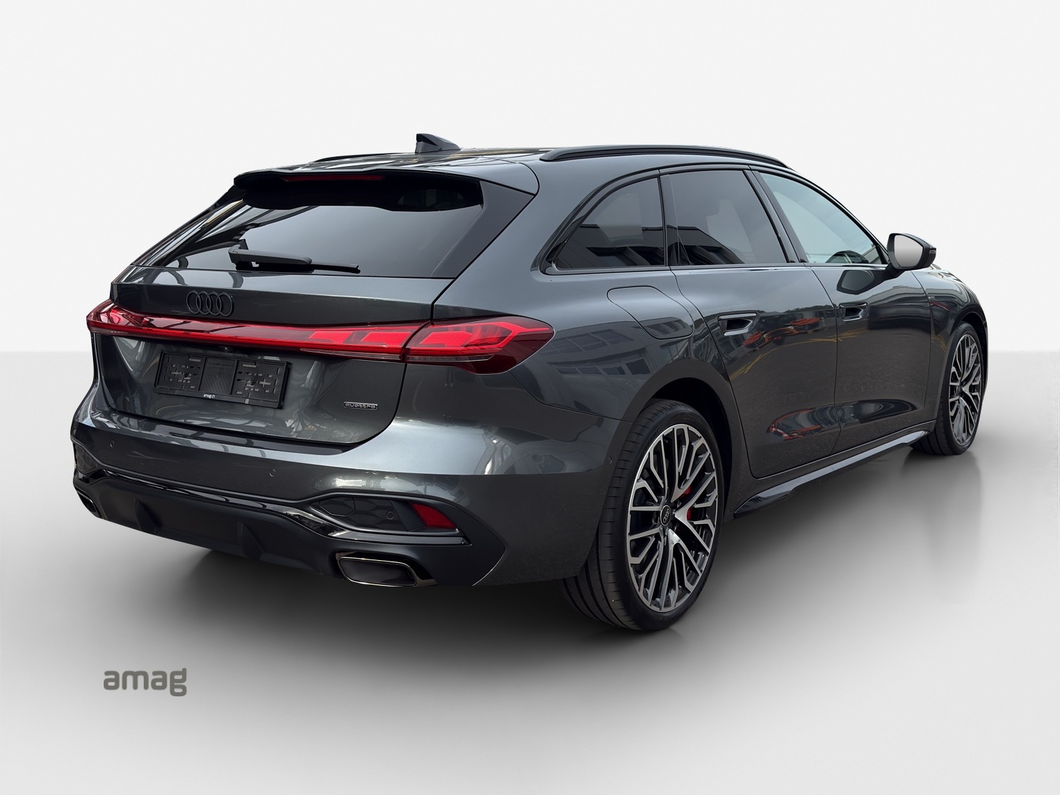AUDI A5 Avant e-hybrid quattro 270 kW S tronic-image-4