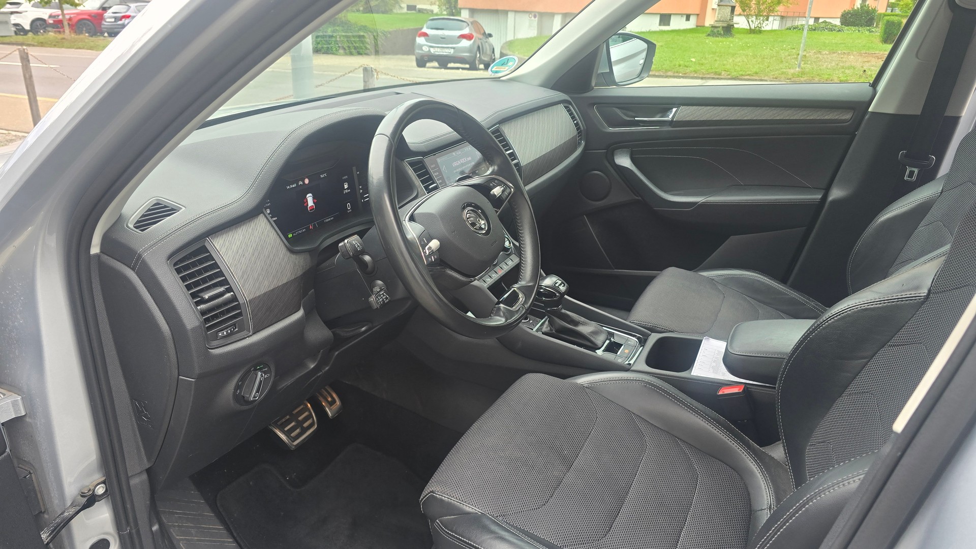 SKODA Kodiaq 2.0 TDI CR Style 4x4 DSG-image-15