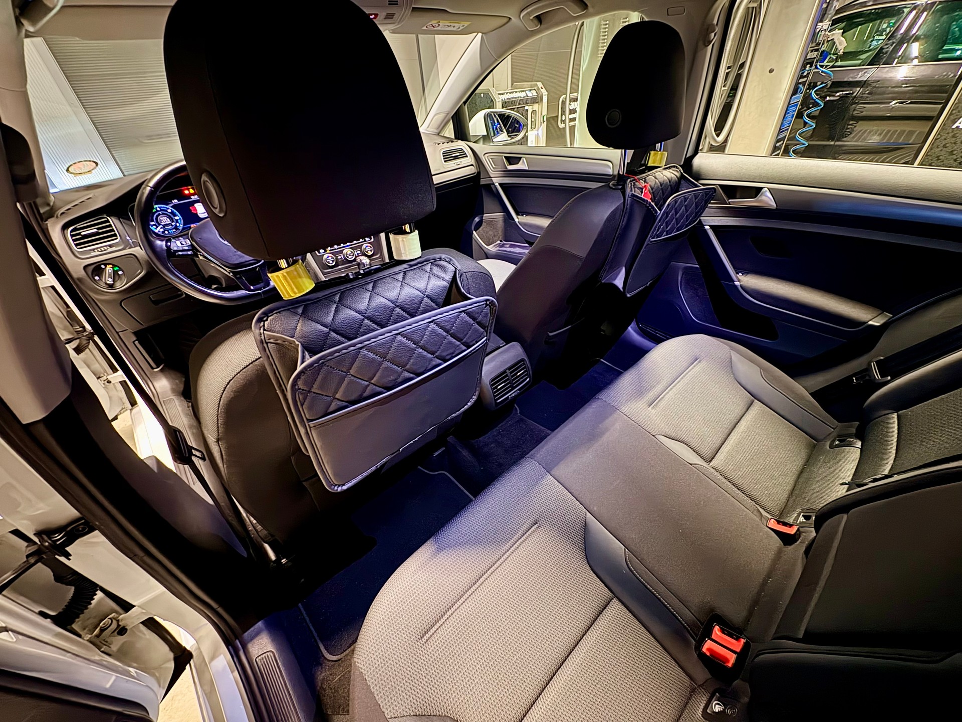 VW e-Golf-image-12