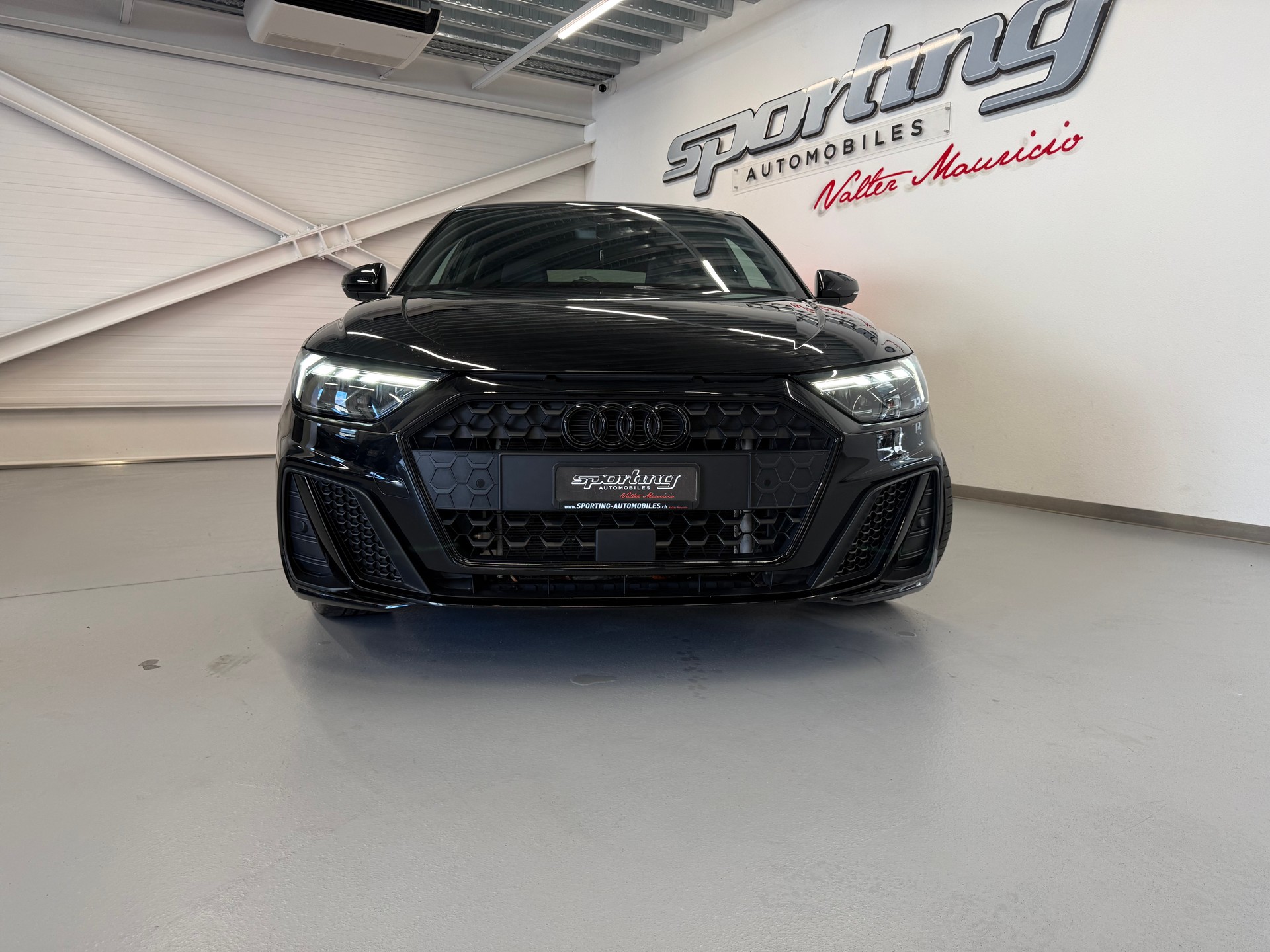 AUDI A1 Sportback 35 TFSI advanced S-tronic-showroom-element-2