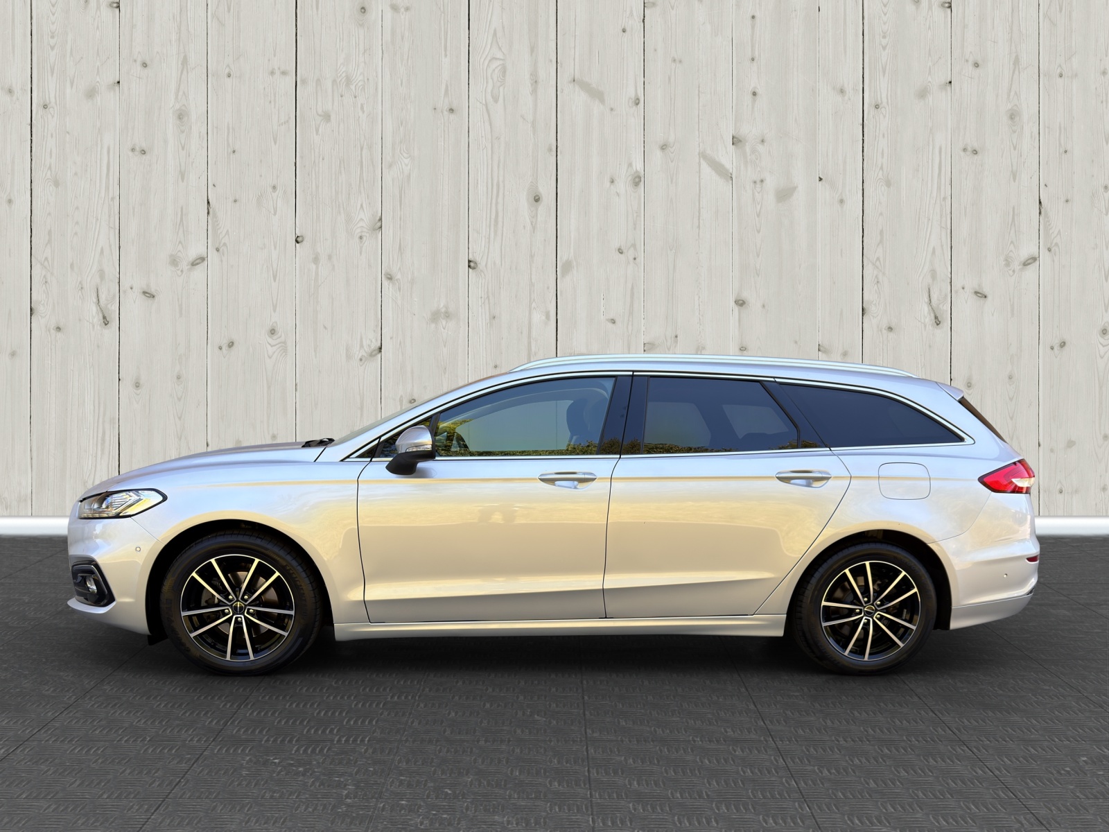 FORD Mondeo 2.0 TDCi Titanium Automatik-image-3