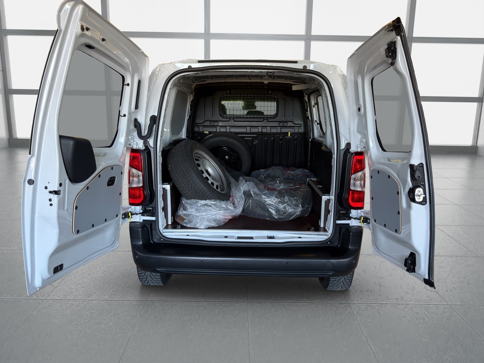 CITROEN Berlingo Van M 1.5 Blue HDi 130 s/s EAT8 4X4*NEUWERTIG*NUR 12000 KM*-image-6