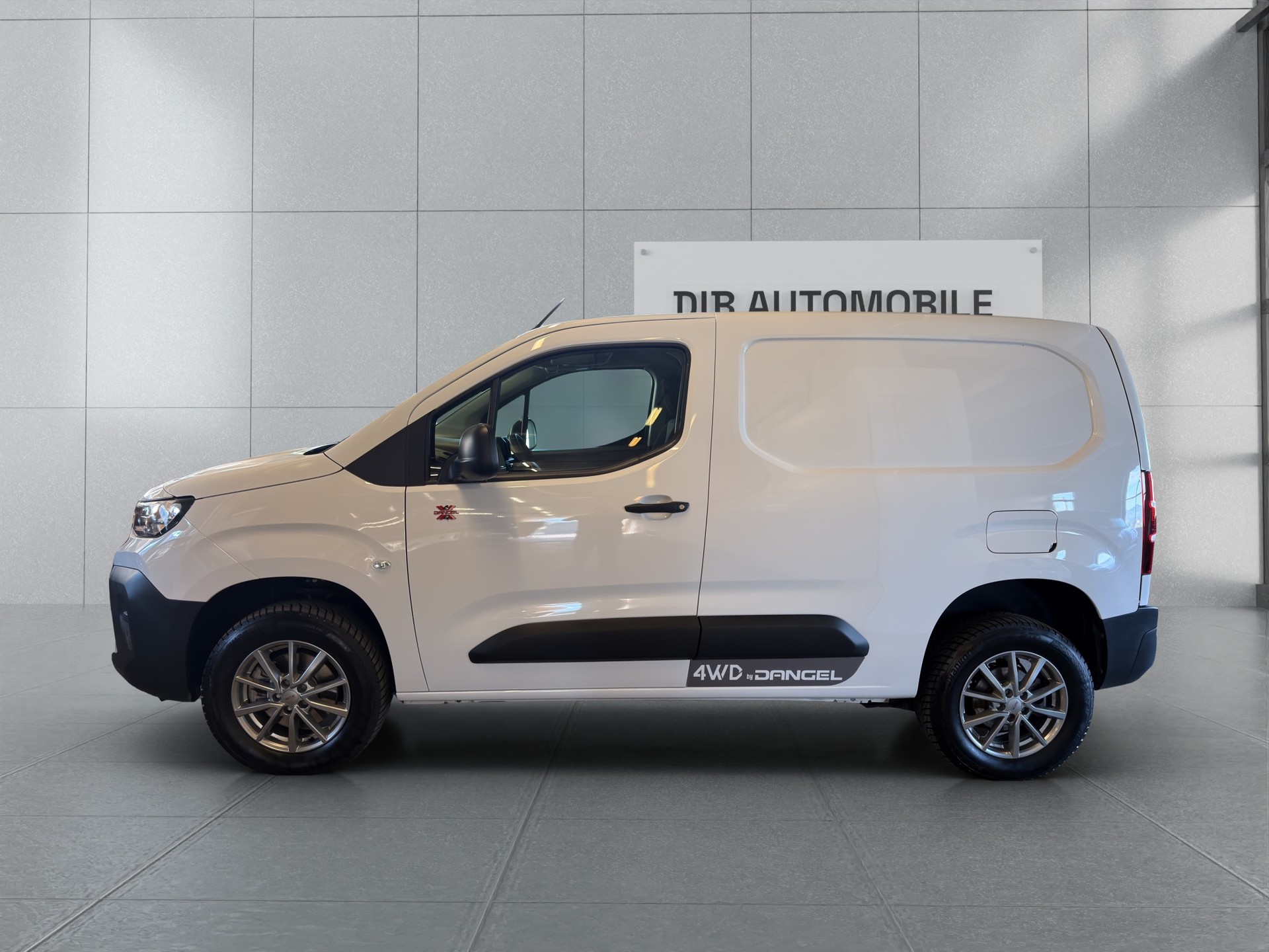 CITROEN Berlingo Van M 1.5 Blue HDi 130 s/s EAT8 4X4*NEUWERTIG*NUR 12000 KM*-image-8