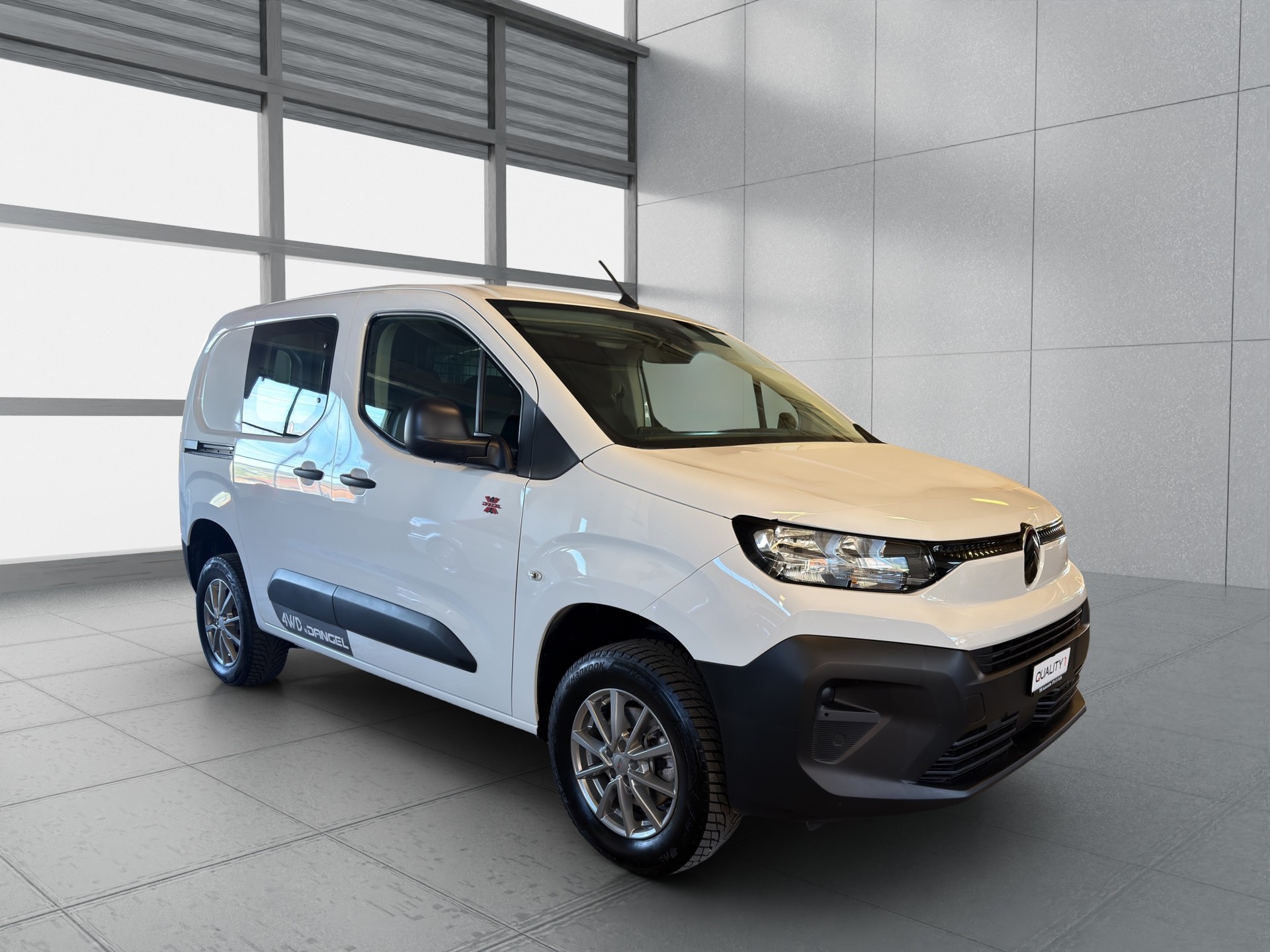 CITROEN Berlingo Van M 1.5 Blue HDi 130 s/s EAT8 4X4*NEUWERTIG*NUR 12000 KM*-image-2