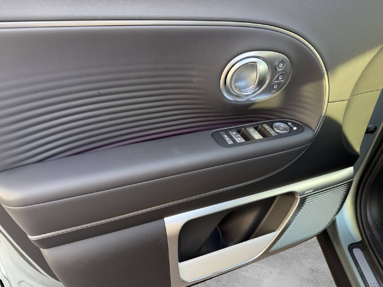 HYUNDAI Ioniq 9 Vertex 4WD 20", MY26-image-8