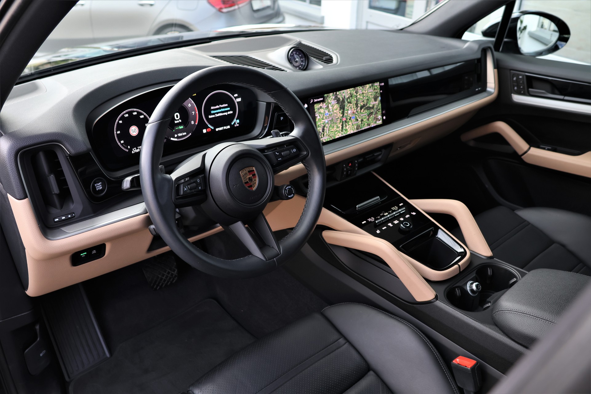 PORSCHE Cayenne E-Hybrid Tiptronic (CH) *2+2y Approved*-image-9