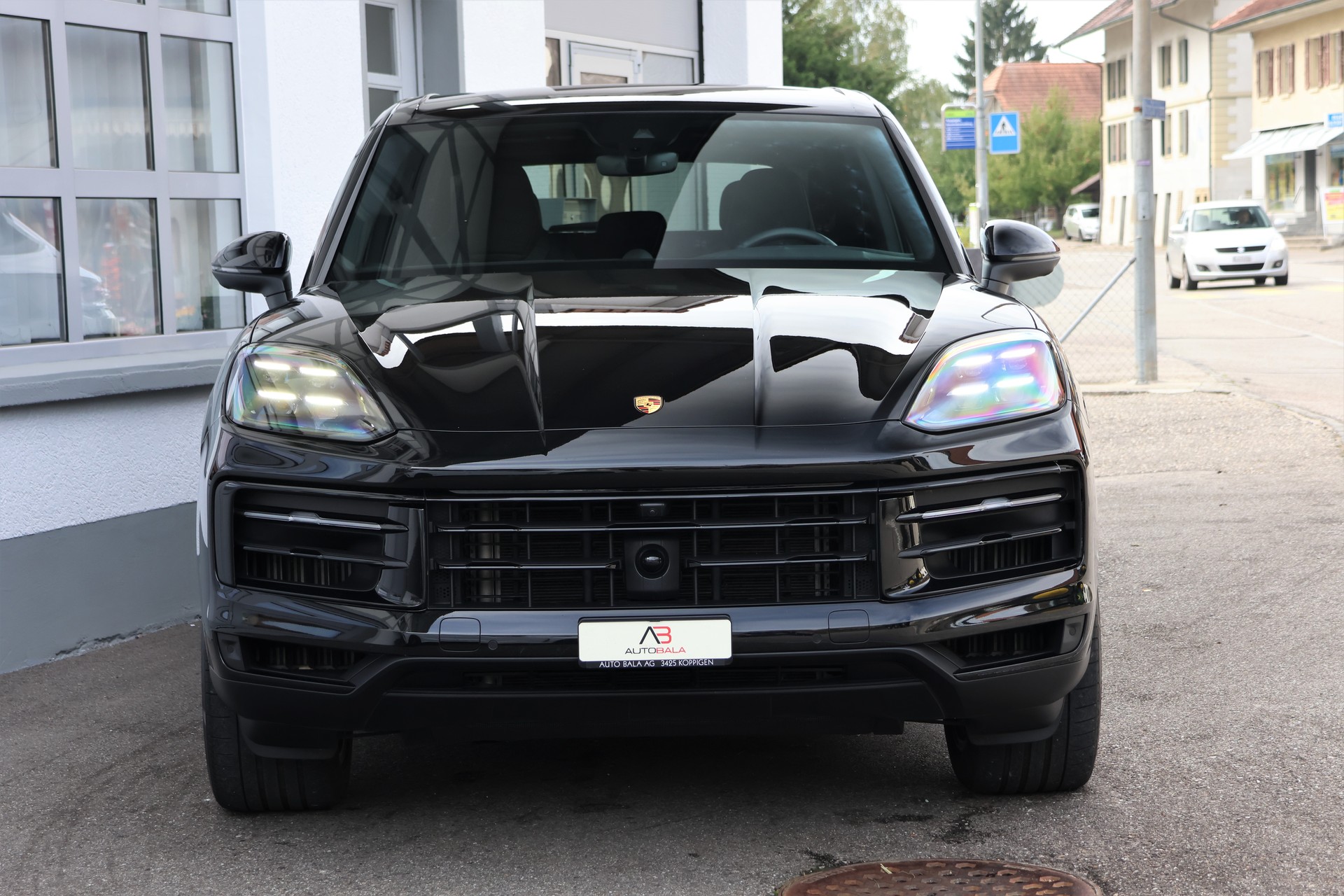 PORSCHE Cayenne E-Hybrid Tiptronic (CH) *2+2y Approved*-image-1