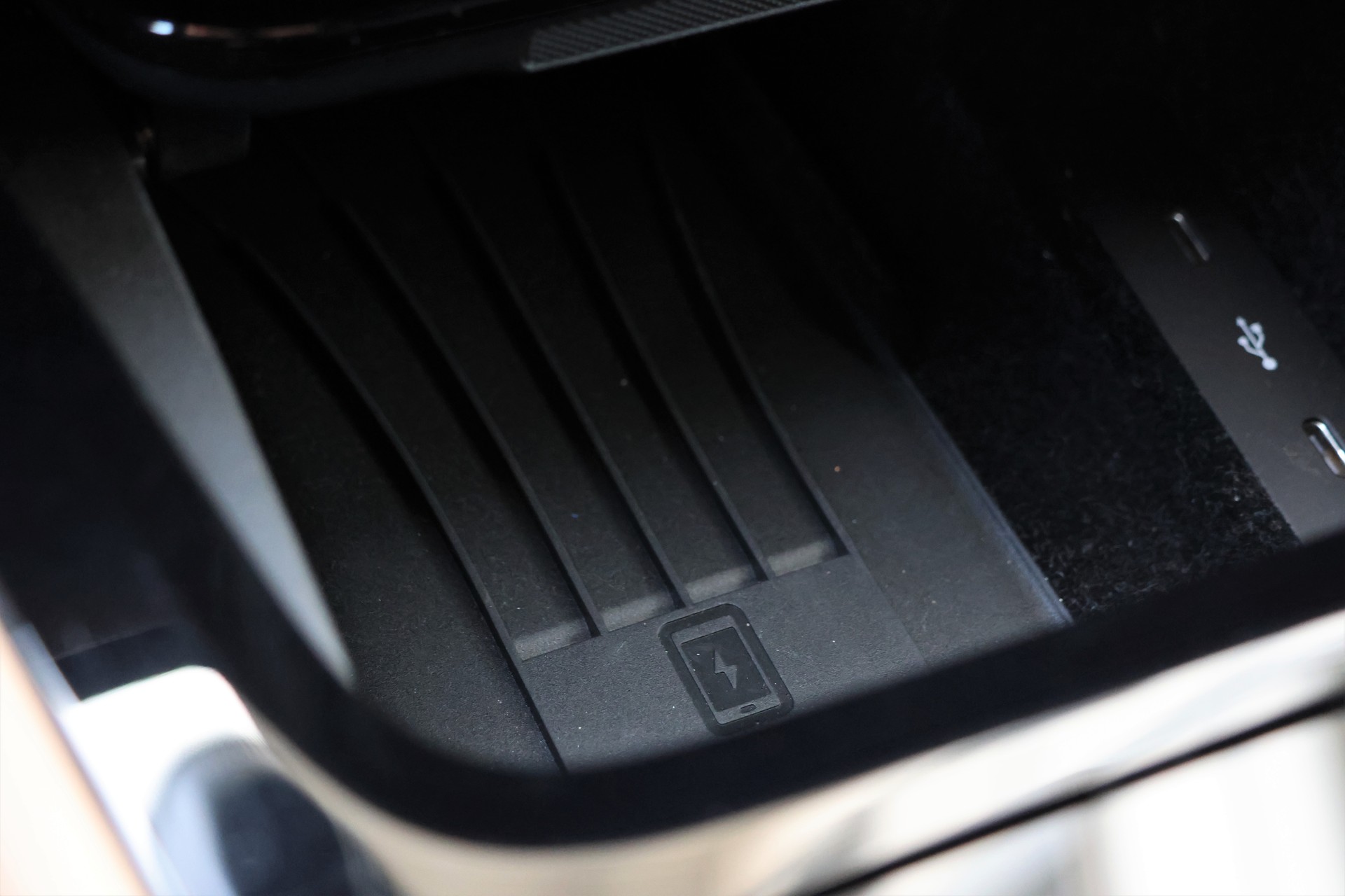 PORSCHE Cayenne E-Hybrid Tiptronic (CH) *2+2y Approved*-image-34