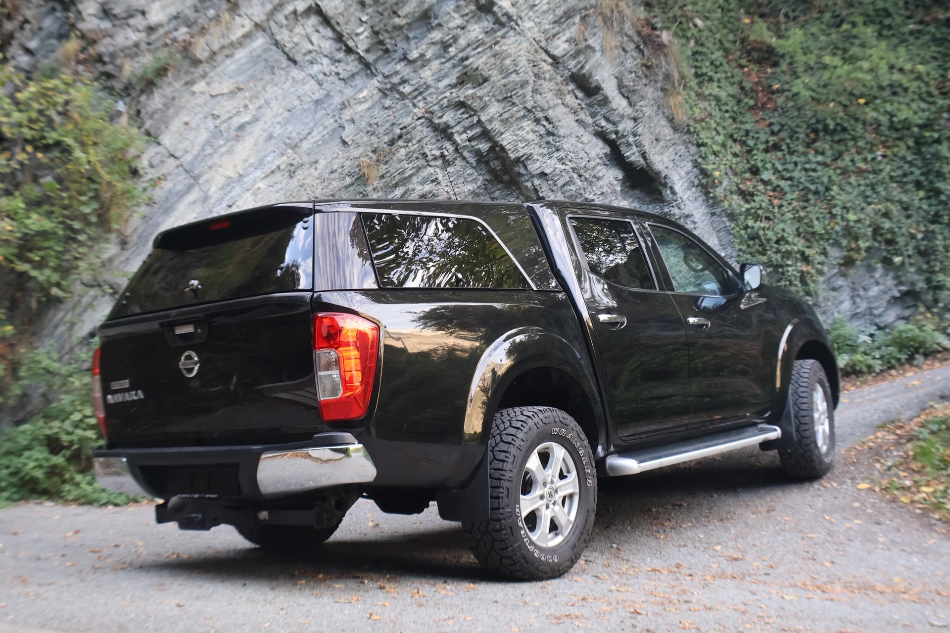 NISSAN Navara Double Cab Tekna 2.3 dCi 4WD Automatic-image-6