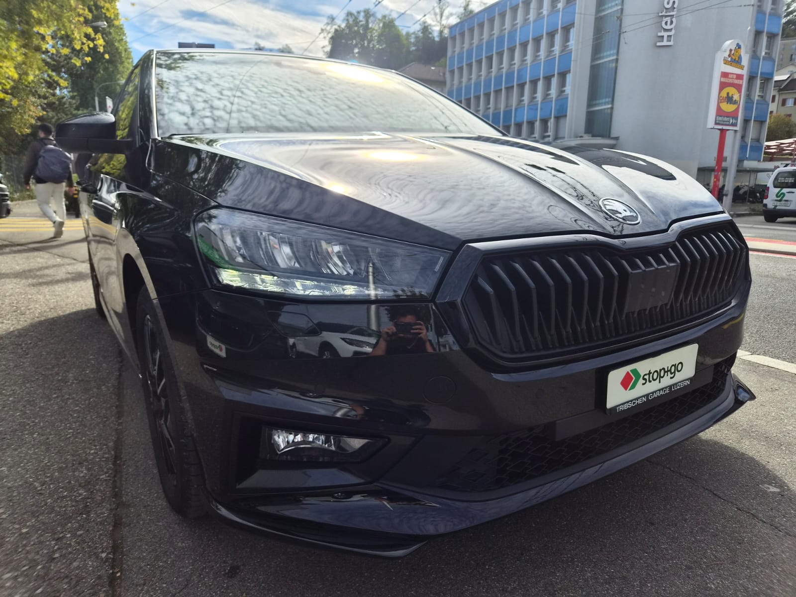 SKODA Fabia 1.5 TSI Monte Carlo DSG-image-2