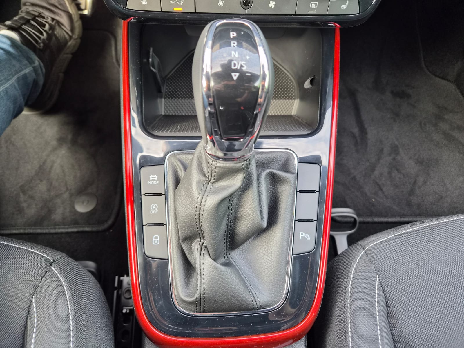 SKODA Fabia 1.5 TSI Monte Carlo DSG-image-25