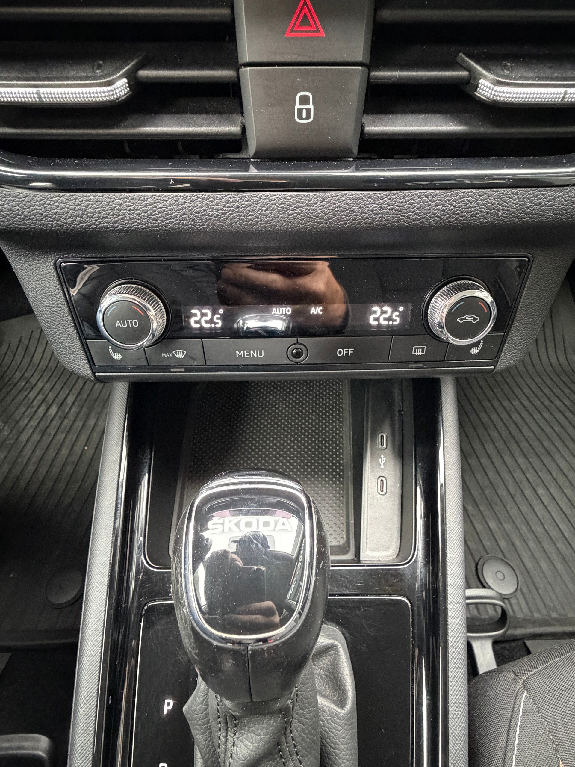 SKODA Kamiq 1.5 TSI ACT Ambition DSG-image-14